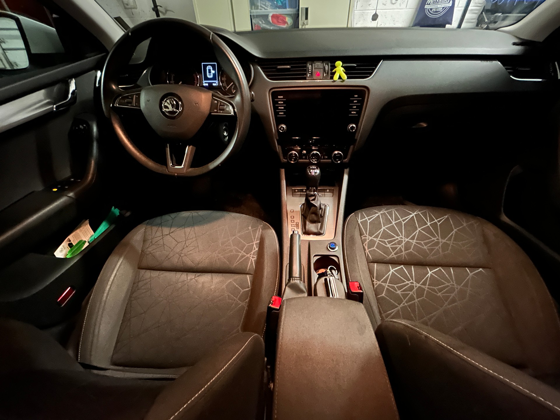 SKODA 2.0 TSI 190 4x4 DSG-image-5