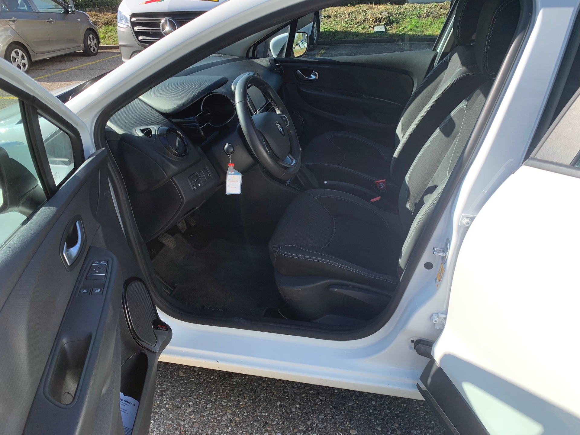 RENAULT Clio Grandtour 0.9 12V Zen-image-8