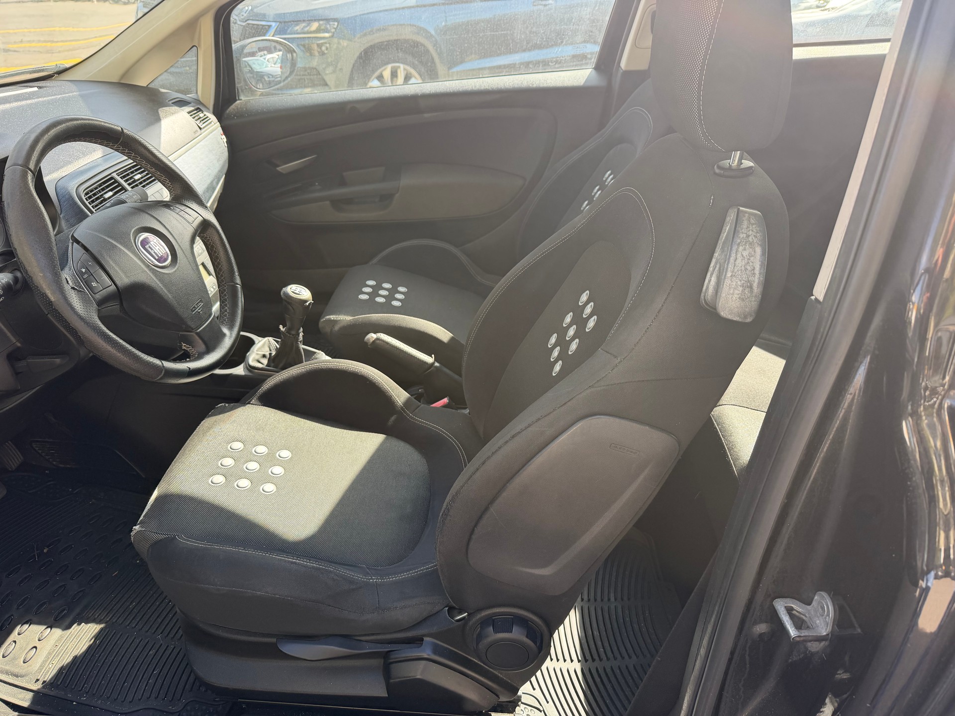 FIAT Punto 1.4 16V Turbo Sport-image-8