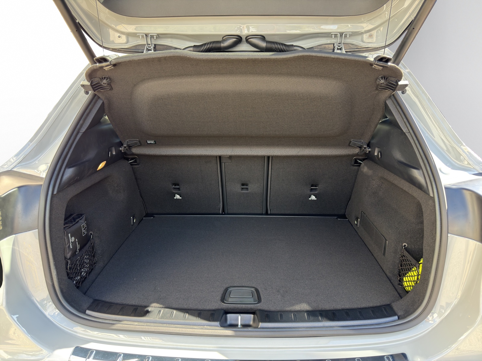MERCEDES-BENZ GLA 200 Night Star 7G-DCT-image-5