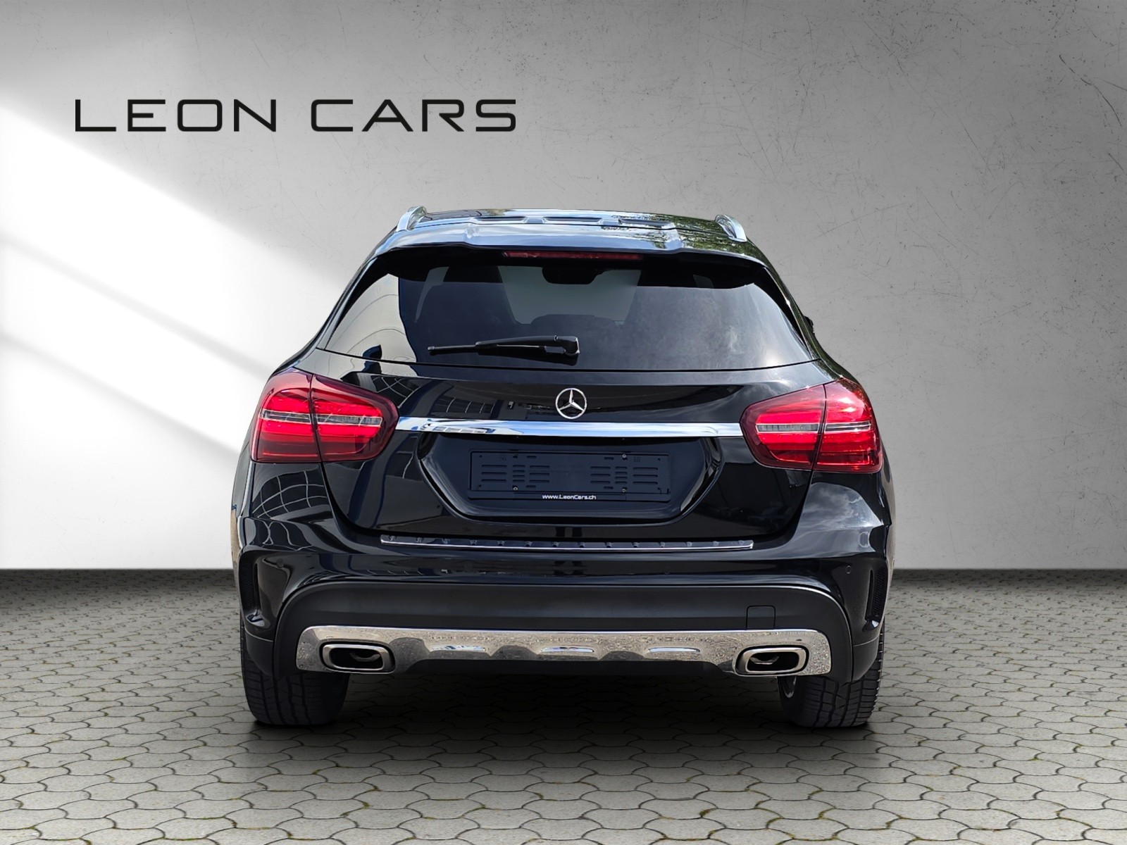 MERCEDES-BENZ GLA 220 AMG Line 4Matic 7G-DCT-image-5