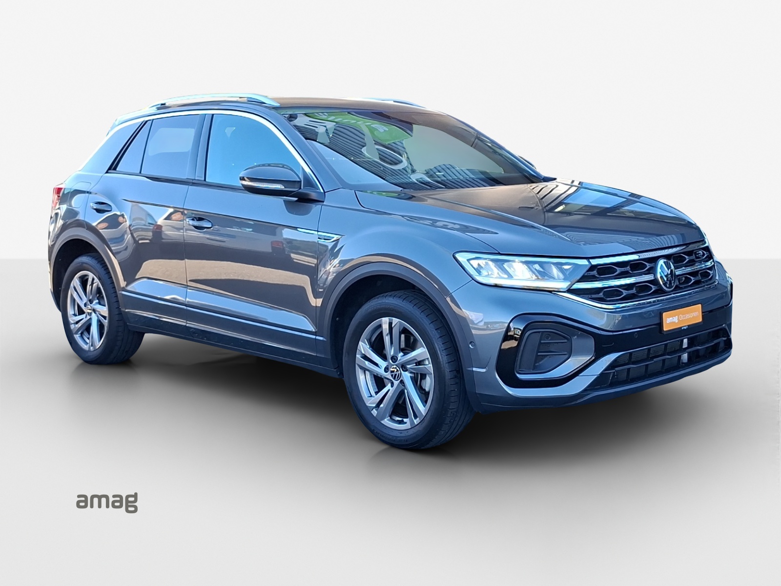 VW T-Roc 2.0 TSI R-Line DSG 4Motion-image-5