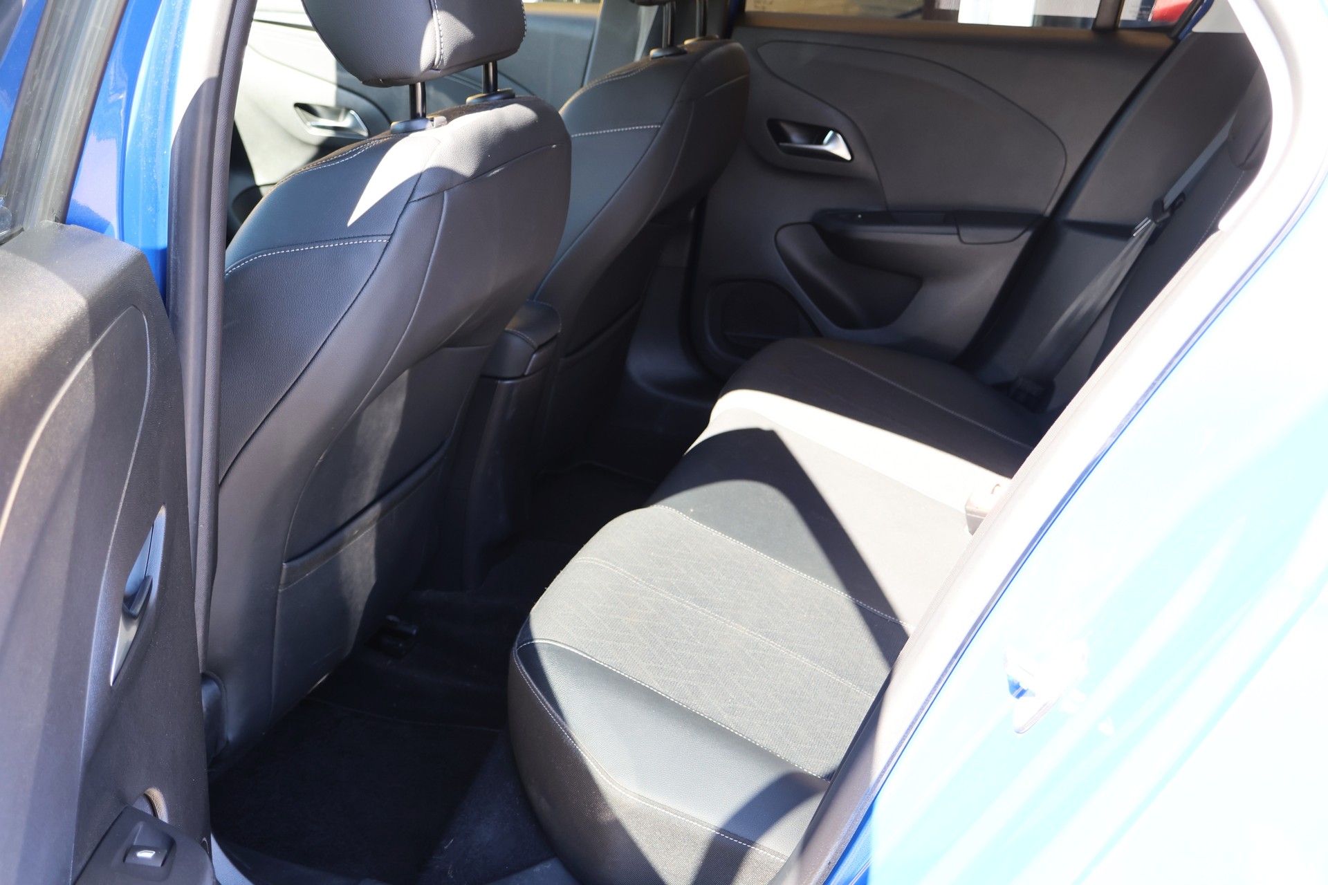 OPEL Corsa e-Elegance-image-13