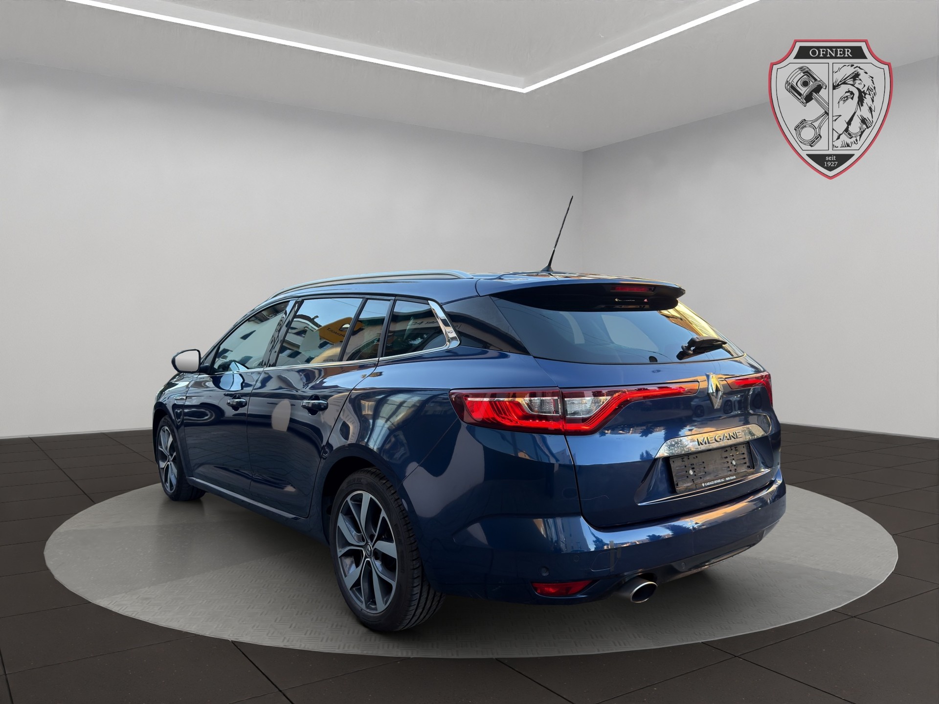 RENAULT Mégane Grandtour 1.2 16V Turbo Bose EDC-image-4