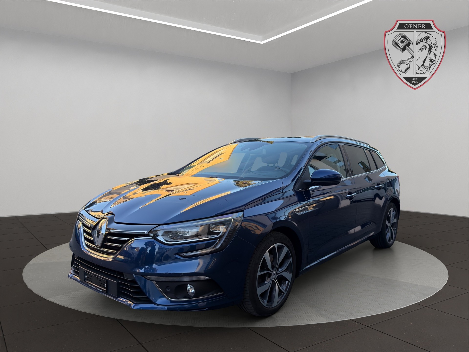 RENAULT Mégane Grandtour 1.2 16V Turbo Bose EDC-image-2