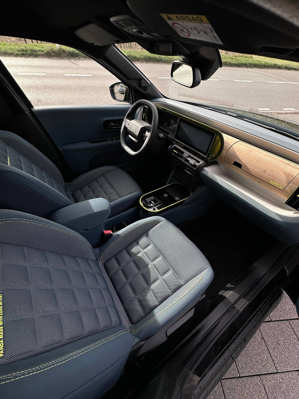 FIAT Grande Panda 1.2 Hybrid La Prima-image-12
