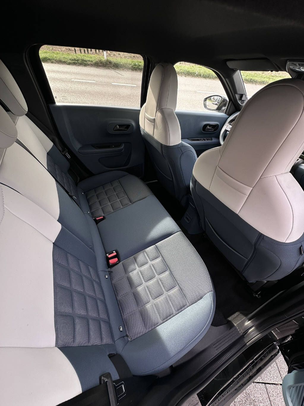 FIAT Grande Panda 1.2 Hybrid La Prima-image-11