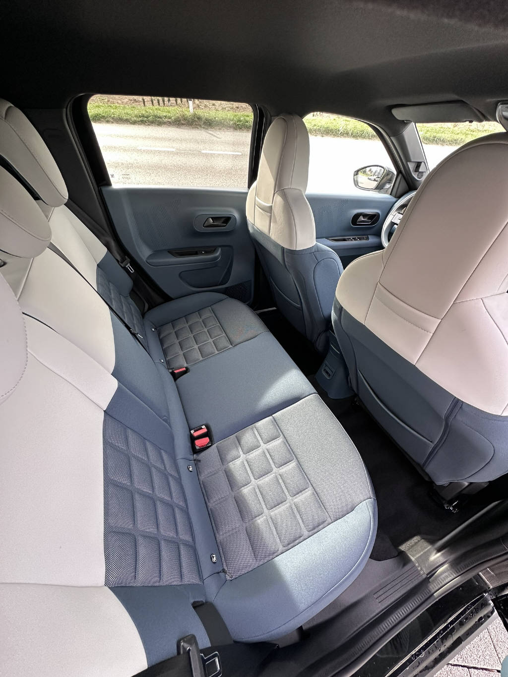 FIAT Grande Panda 1.2 Hybrid La Prima-image-10