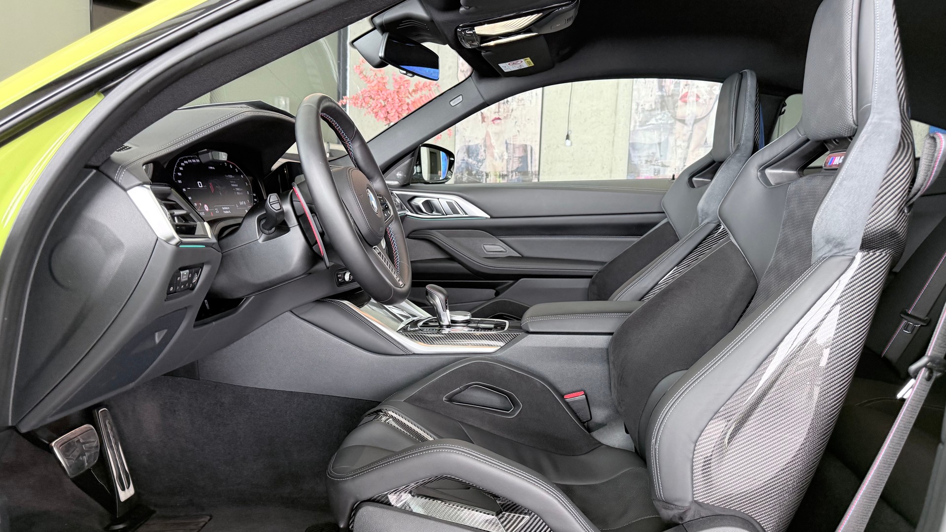 BMW M4 Competition xDrive Coupé-image-9