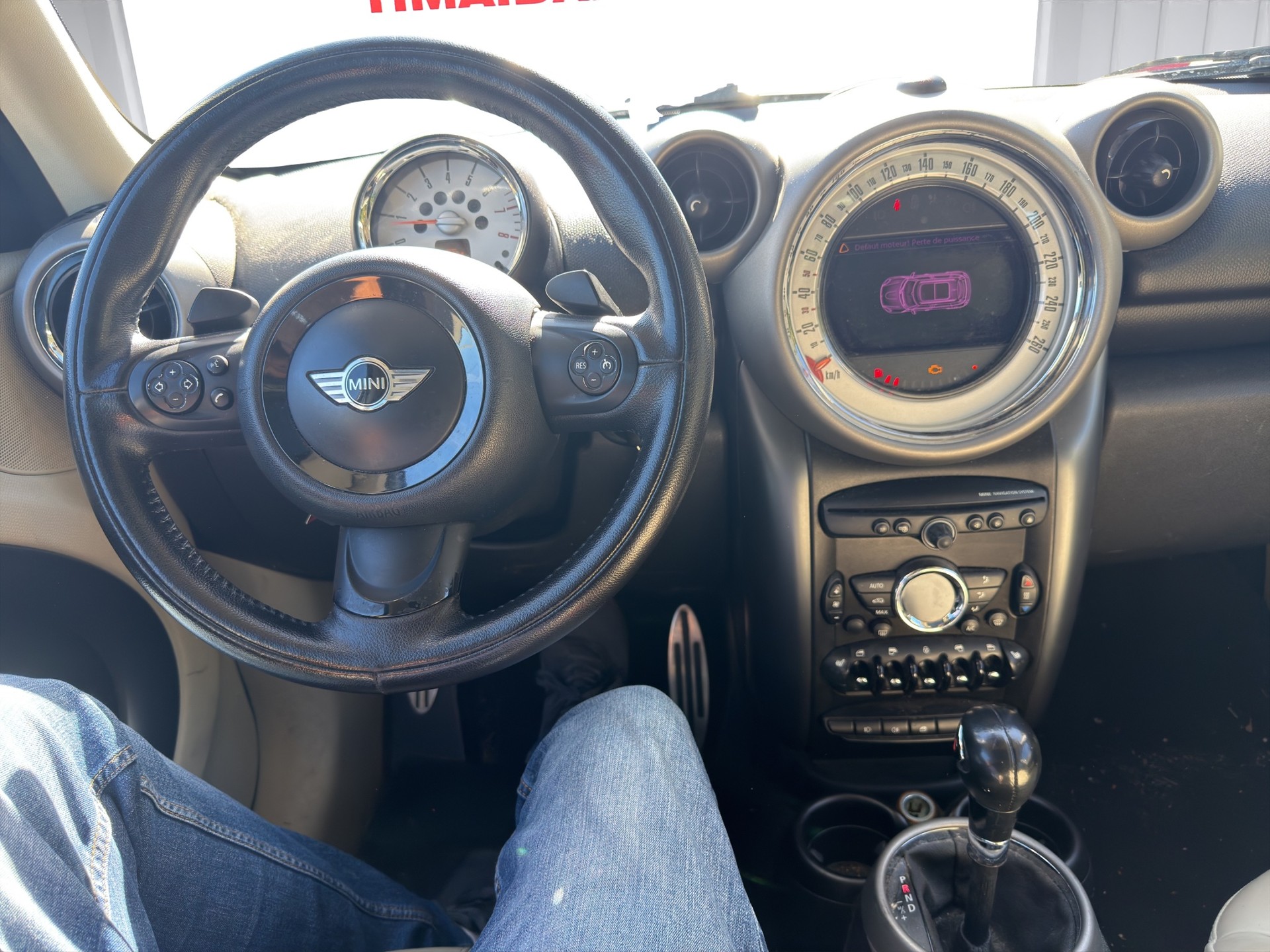 MINI Countryman Cooper S FWD Steptronic-image-6