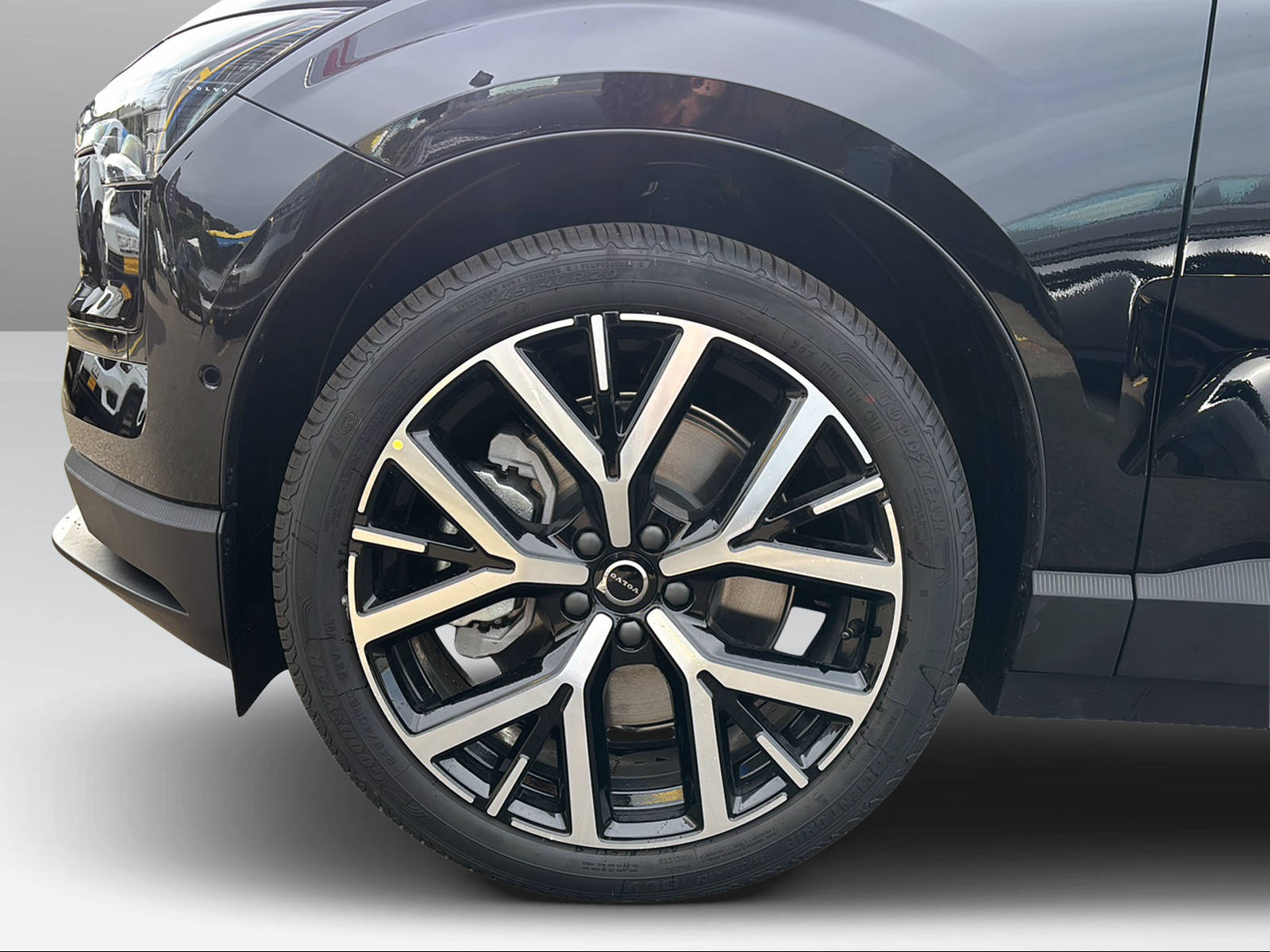 VOLVO EX30 E60 69kWh Twin Ultra-image-14