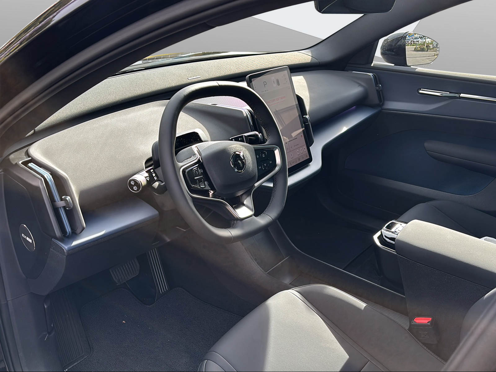 VOLVO EX30 E60 69kWh Twin Ultra-image-7