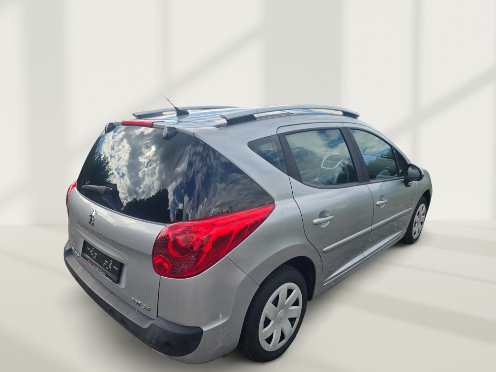 PEUGEOT 207 SW 1.6 16V Sport Automatic-image-7