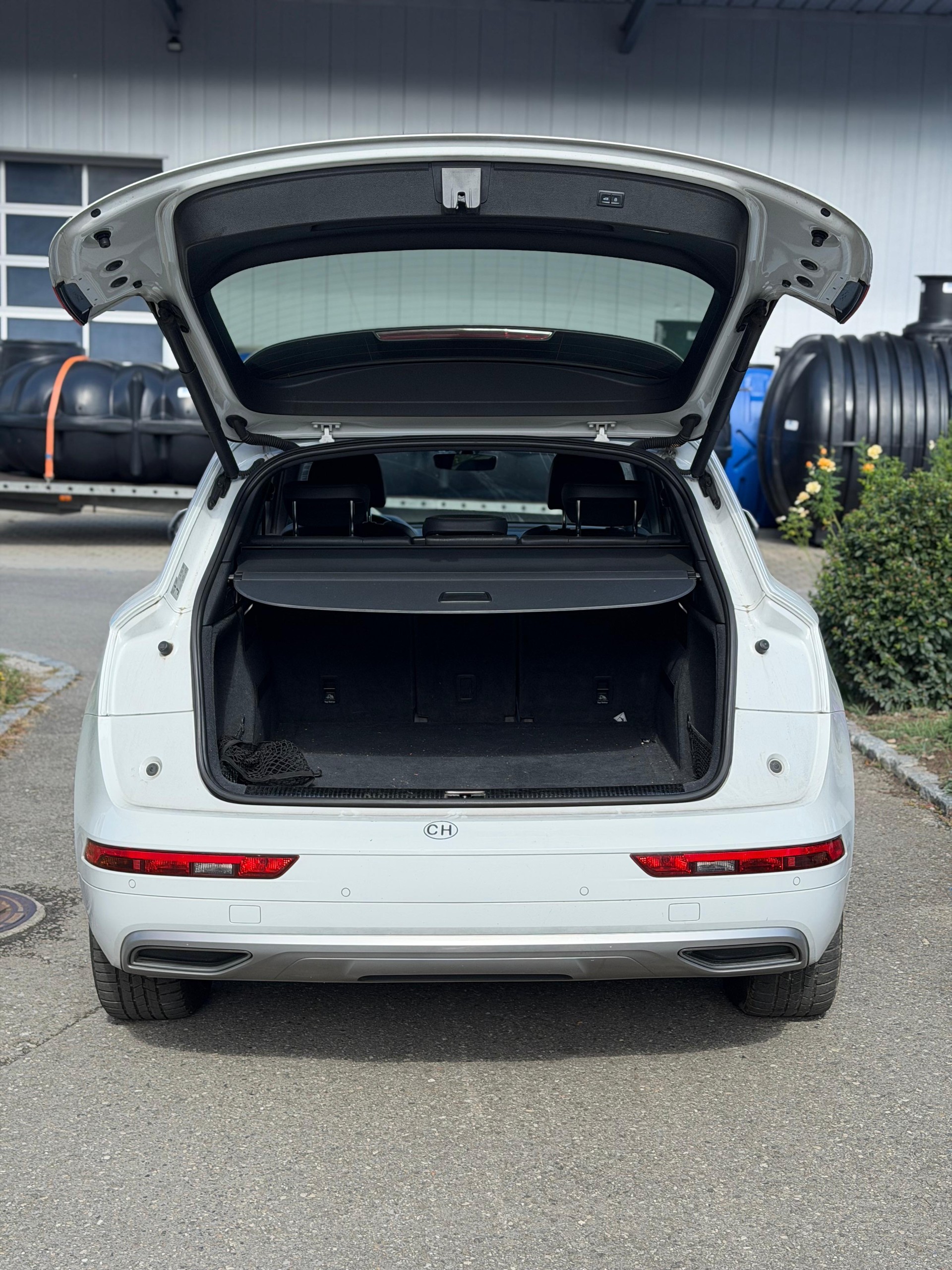 AUDI Q5 2.0 TFSI sport quattro S-tronic-image-5