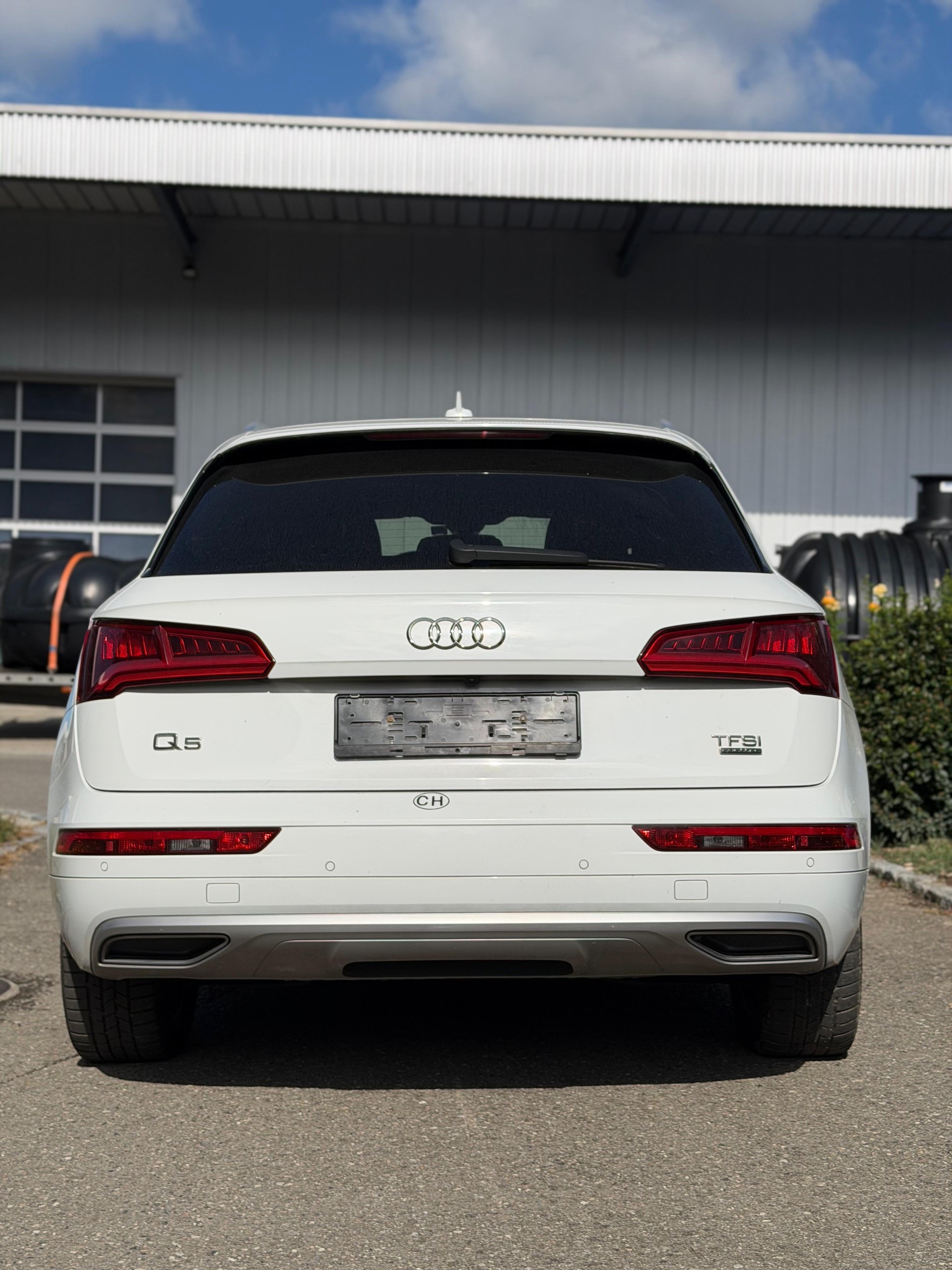 AUDI Q5 2.0 TFSI sport quattro S-tronic-image-4