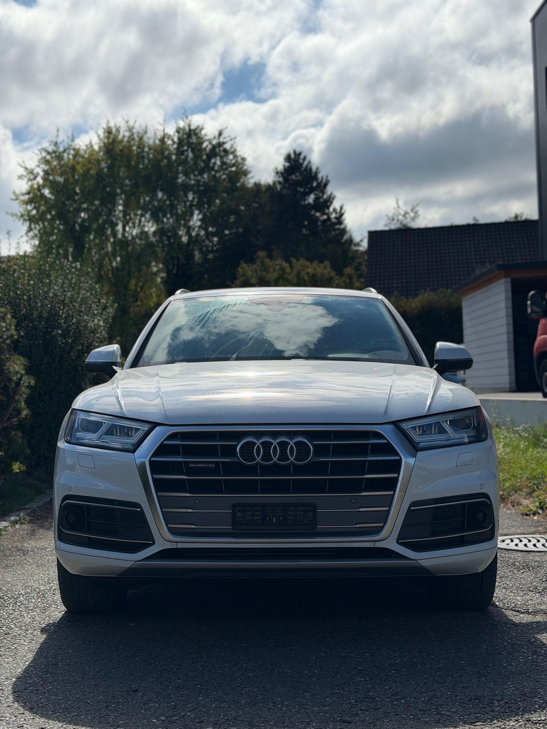 AUDI Q5 2.0 TFSI sport quattro S-tronic-image-2