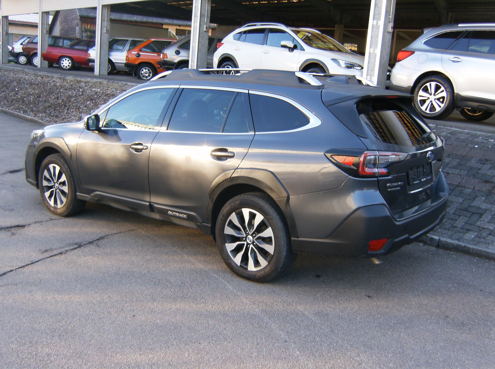 SUBARU Outback 2.5i Luxury AWD Lineartronic-image-2