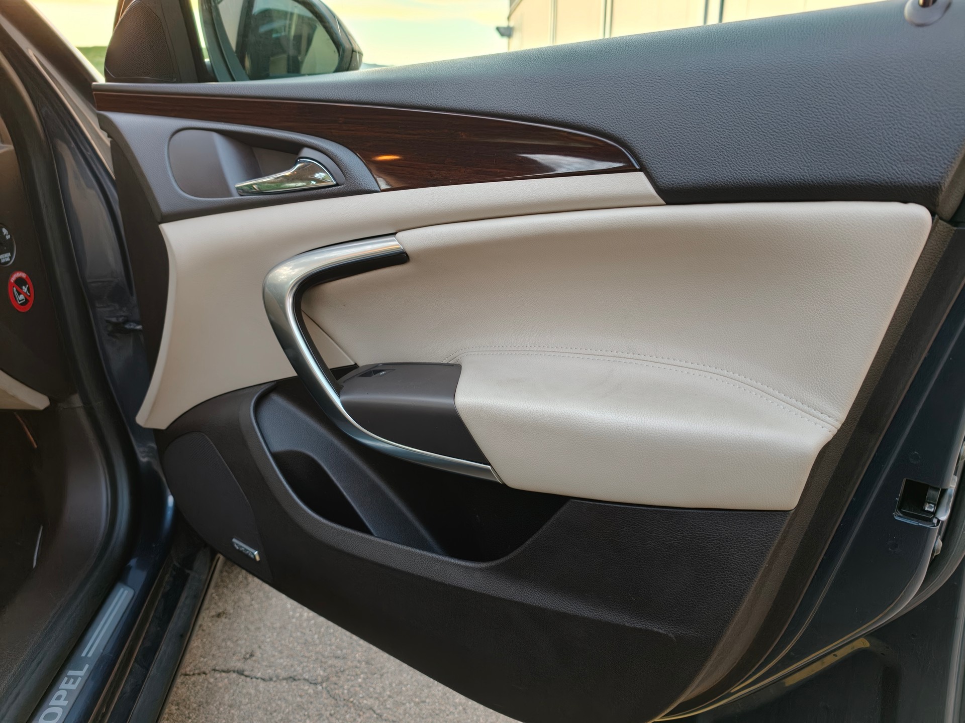 OPEL INSIGNIA-image-11