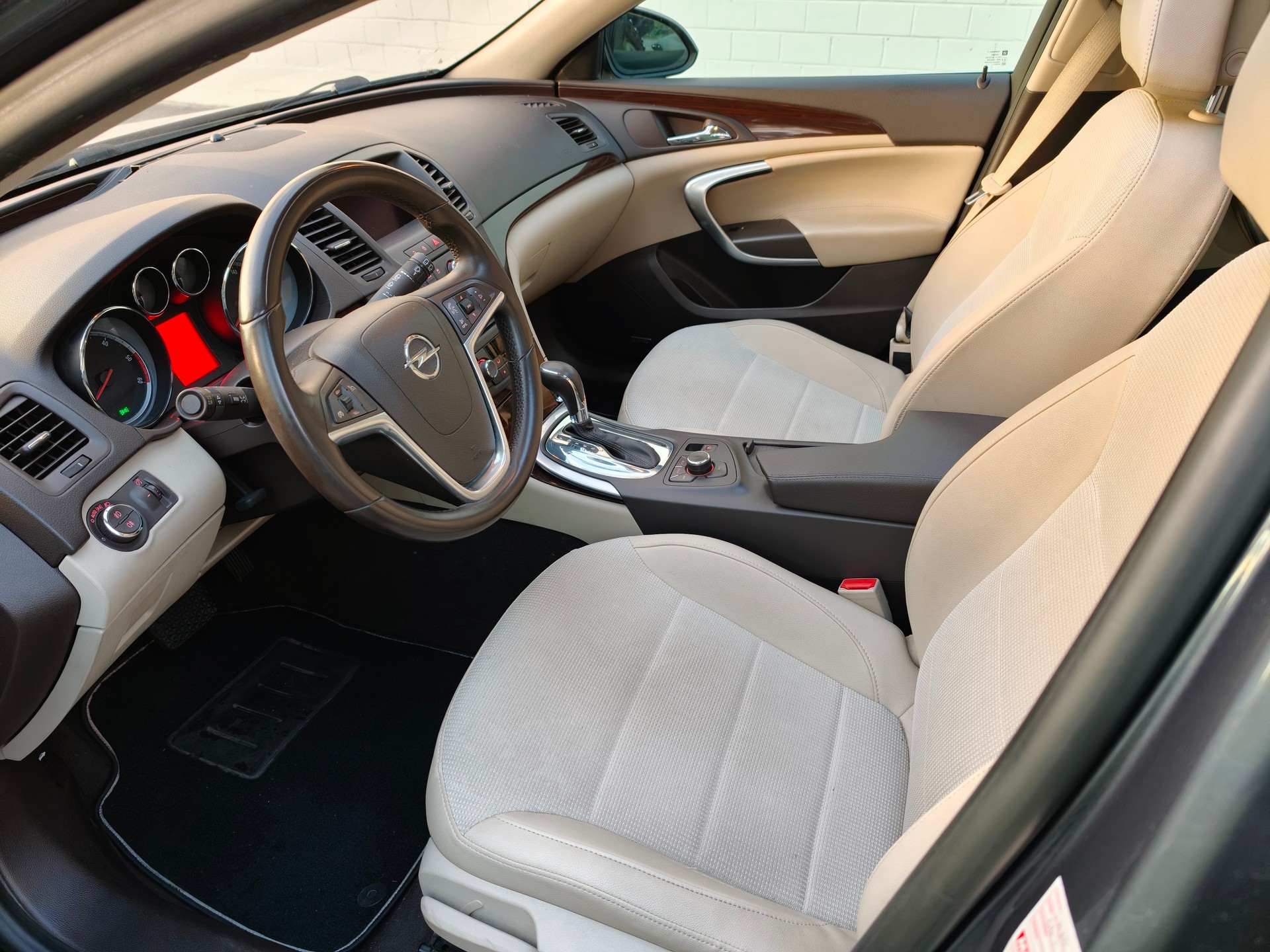 OPEL INSIGNIA-image-7
