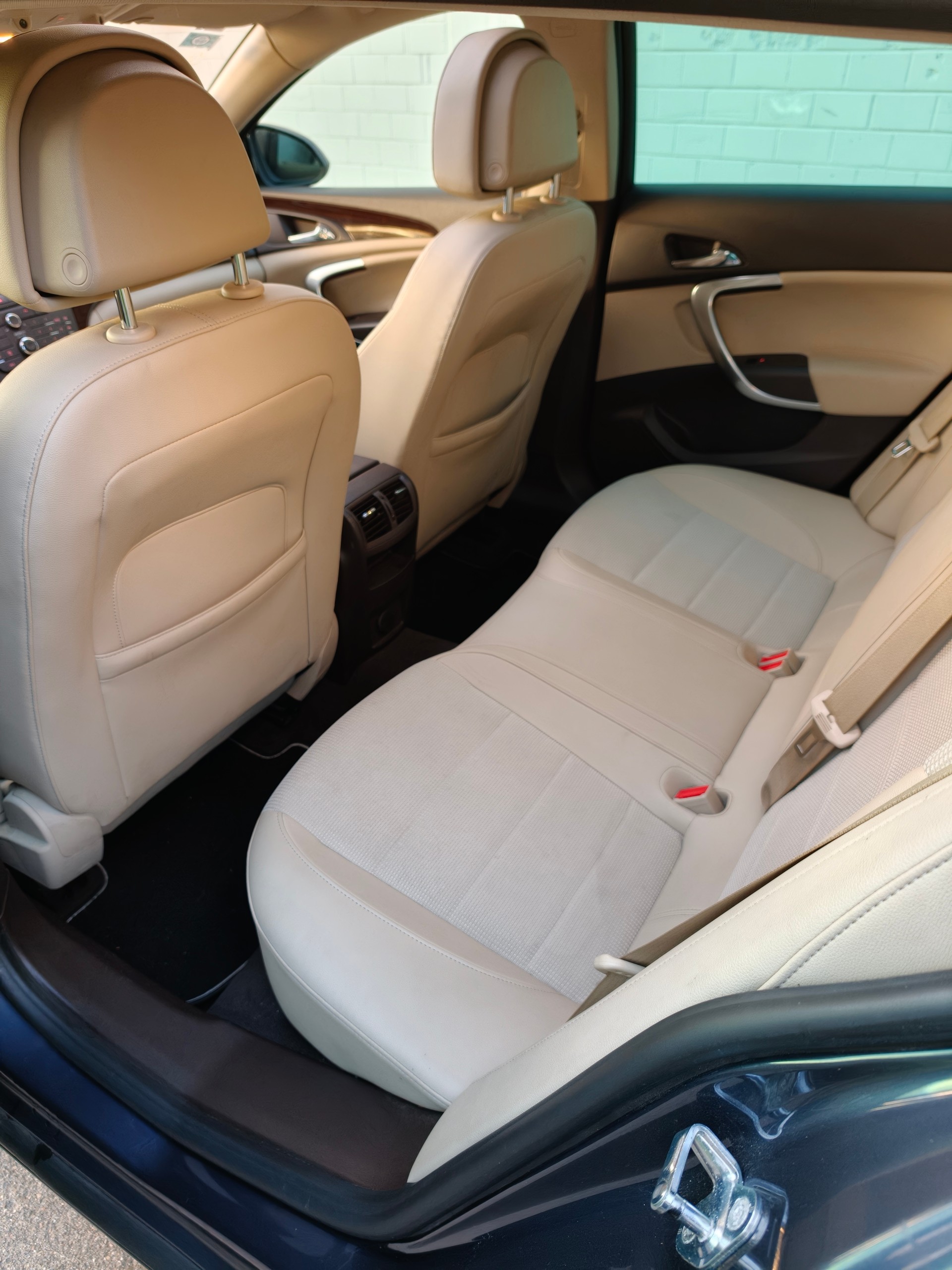 OPEL INSIGNIA-image-10