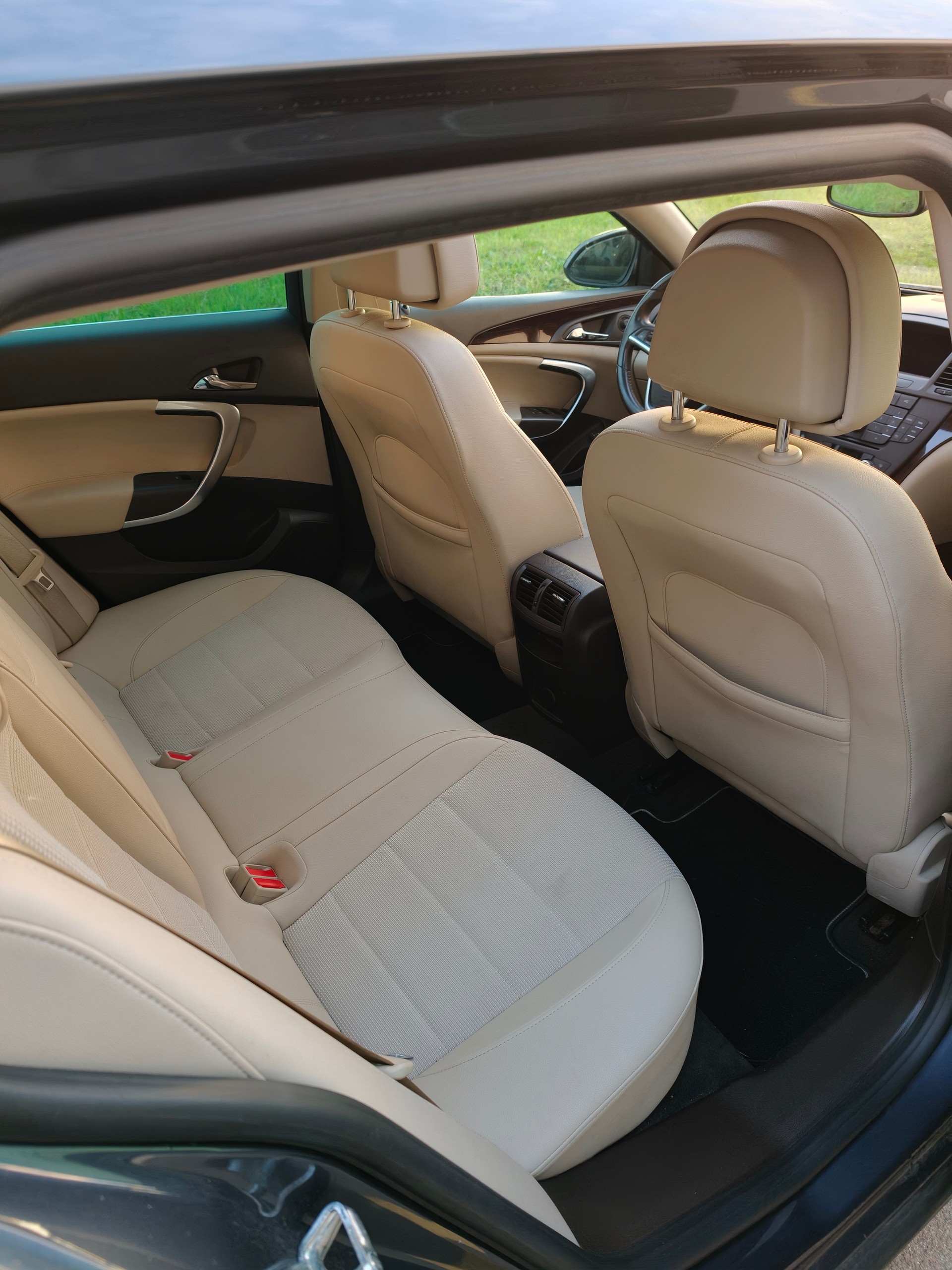 OPEL INSIGNIA-image-9