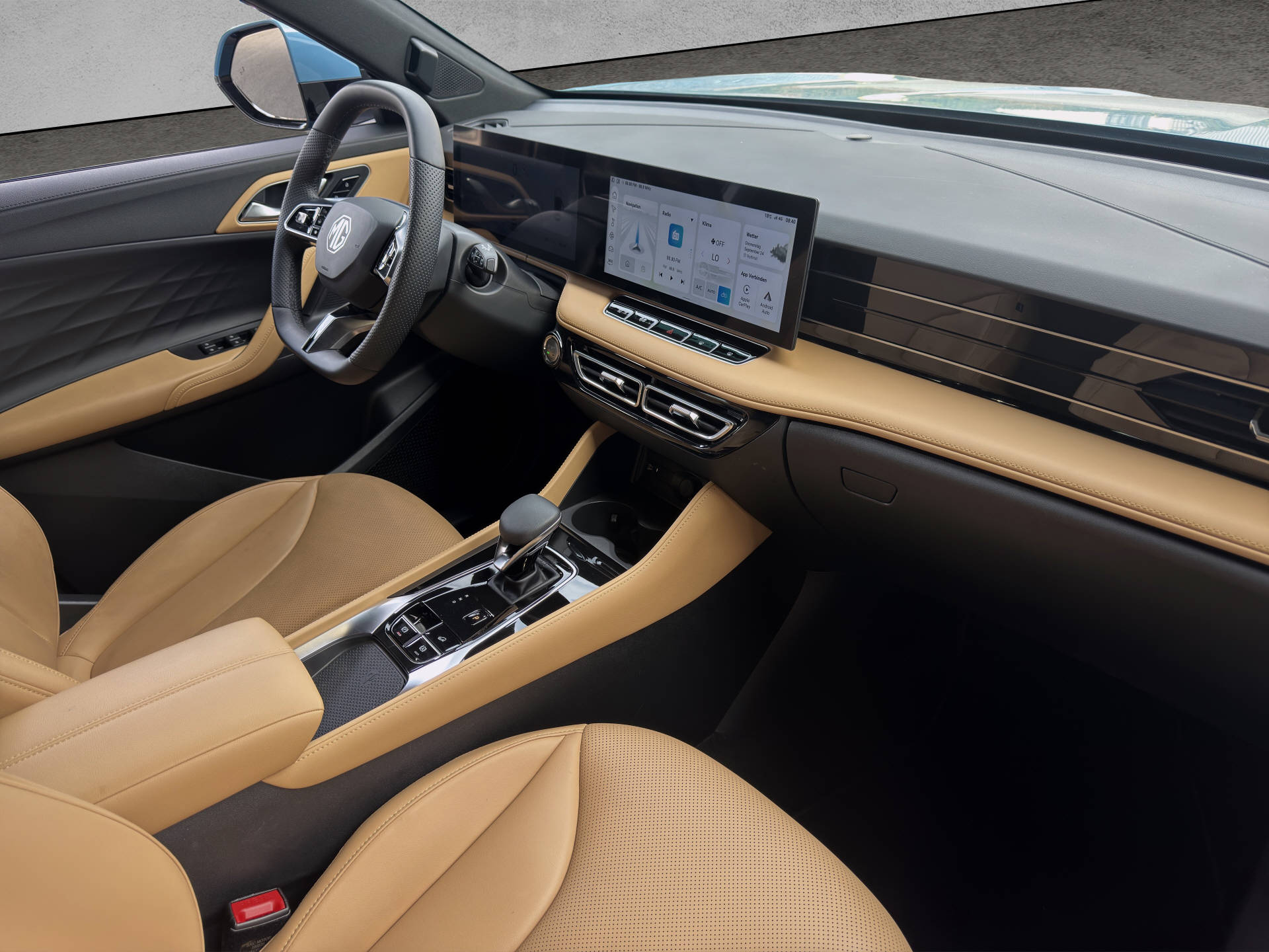 MG HS 1.5 Hybrid Luxury-image-14