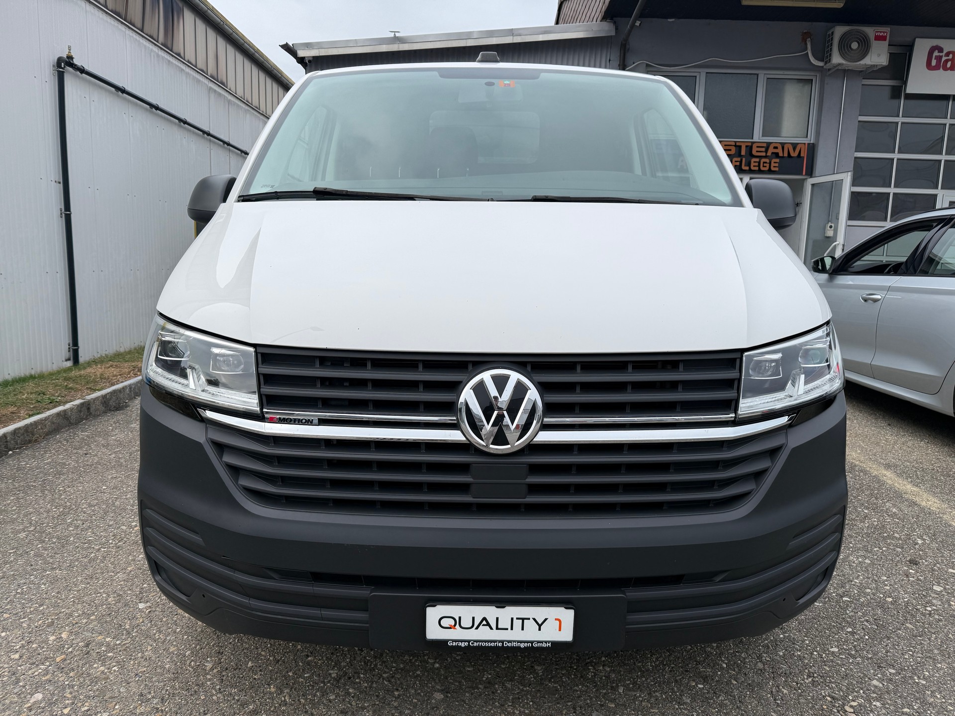 VW T6.1 2.0 TDI 4Motion DSG-image-1