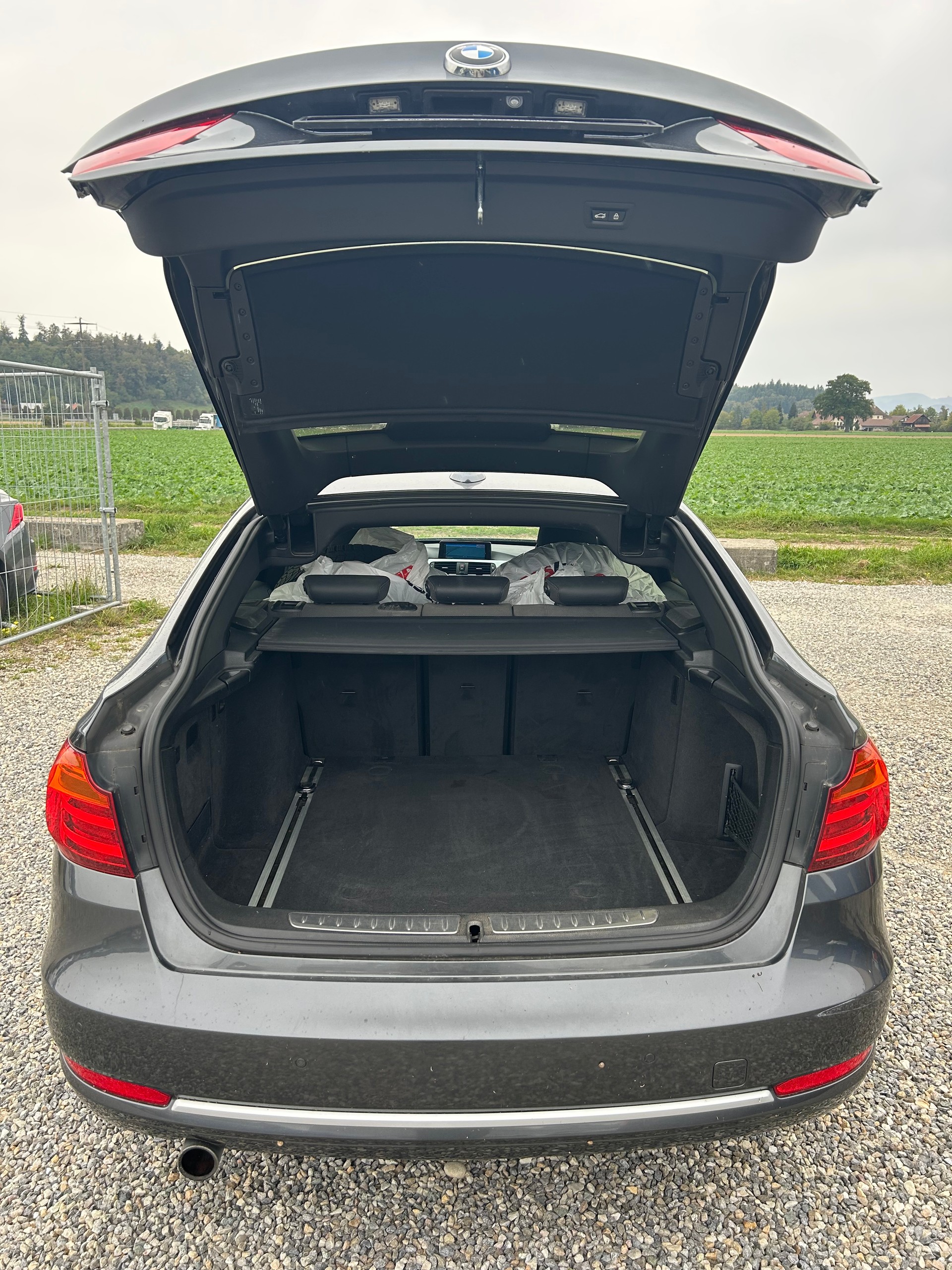BMW 320d GT xDrive Modern Line Steptronic-image-14