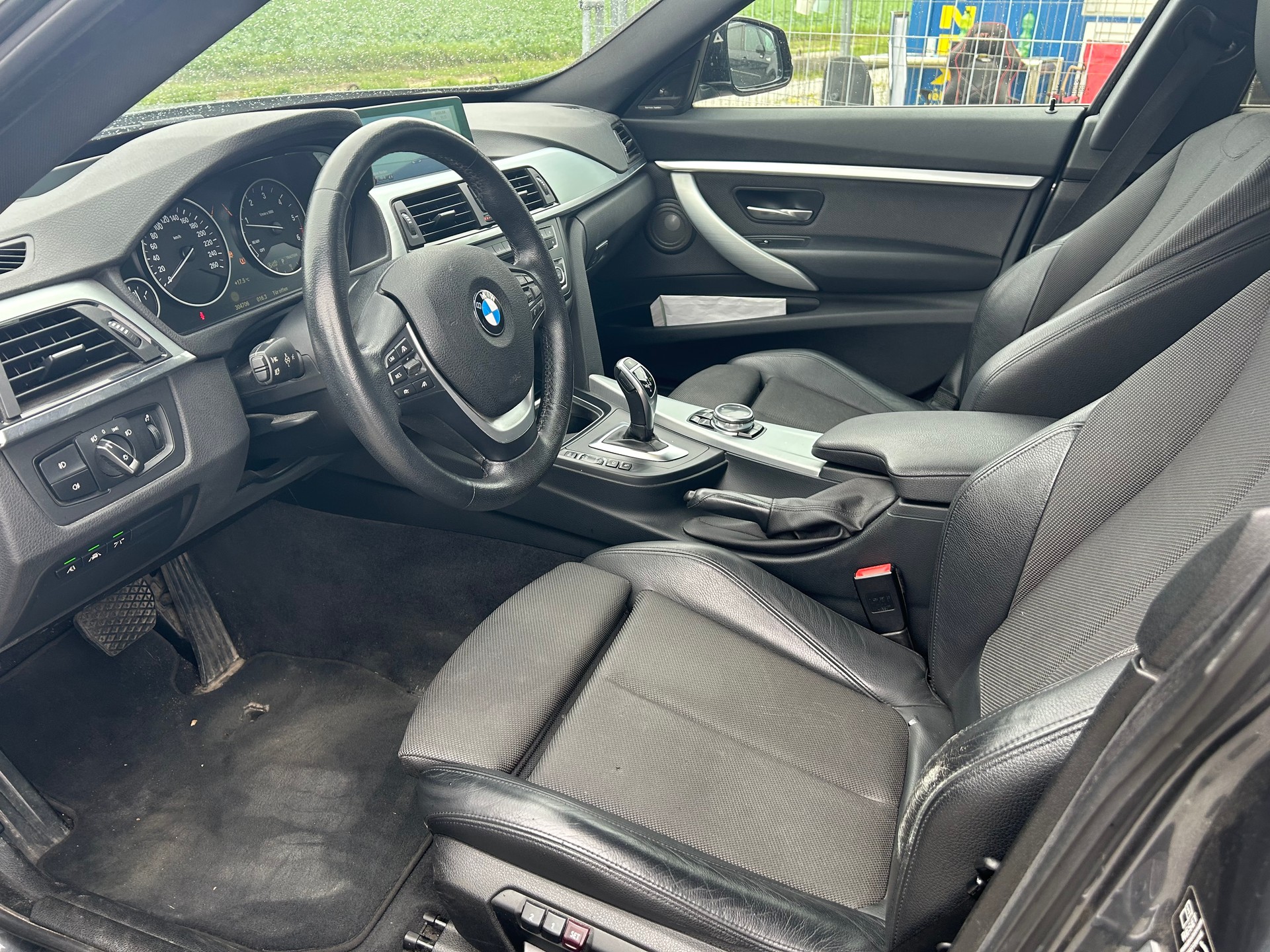 BMW 320d GT xDrive Modern Line Steptronic-image-10
