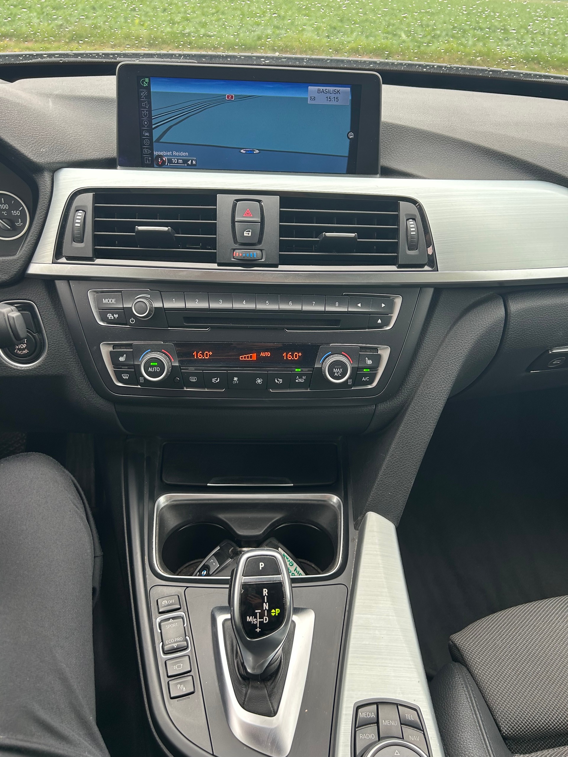 BMW 320d GT xDrive Modern Line Steptronic-image-8