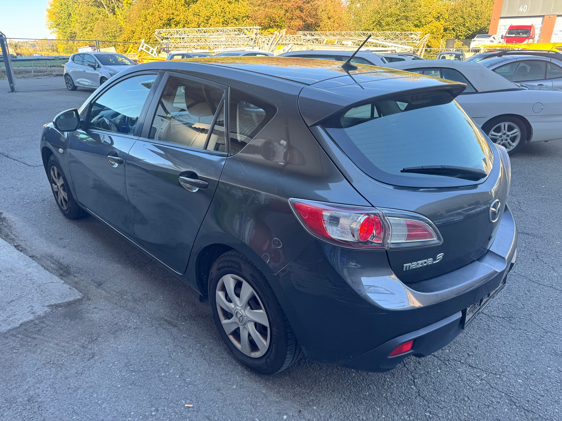 MAZDA 3 1.6 16V Confort-image-3