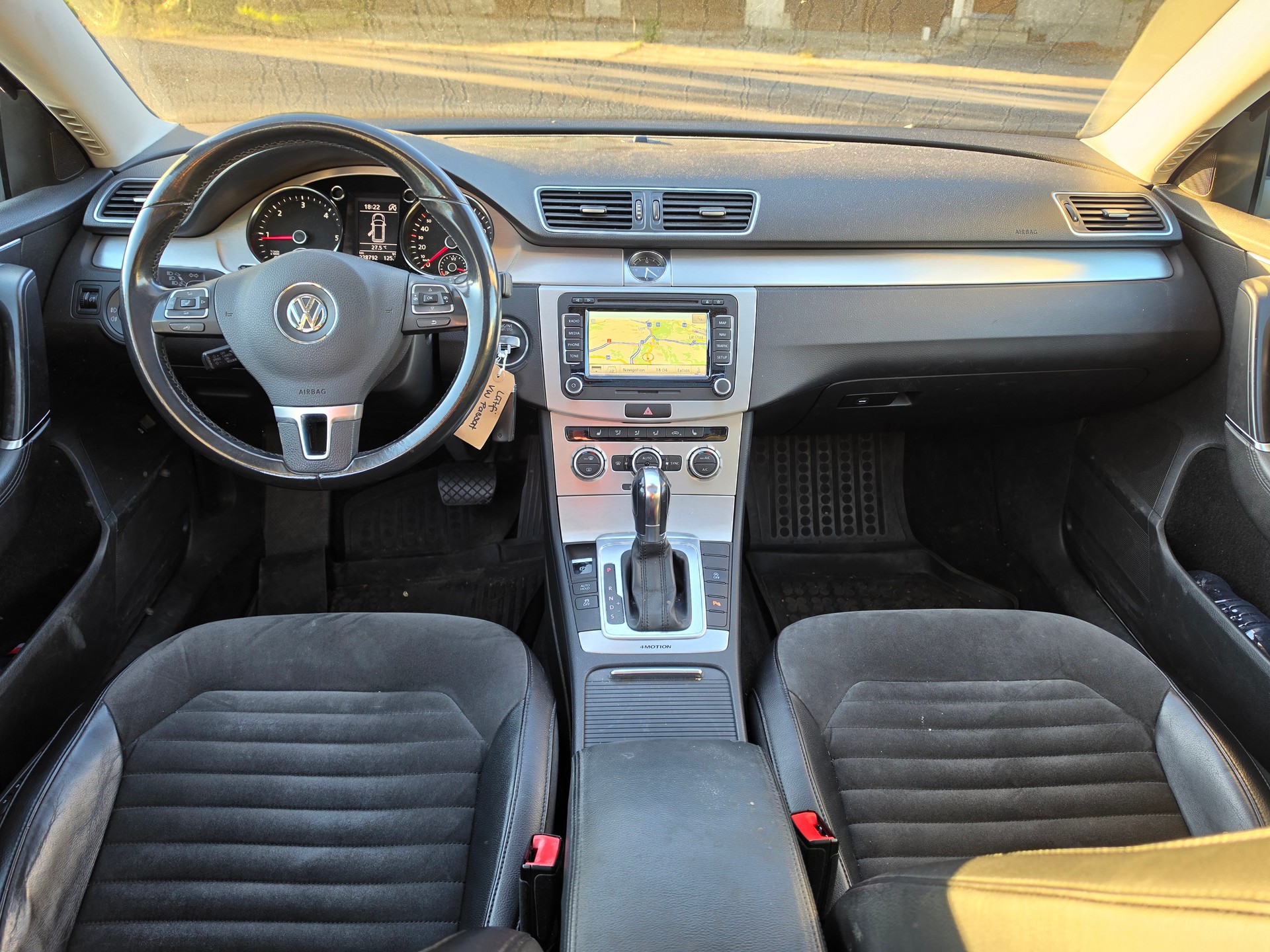 VW Passat Variant 2.0 TDI BMT Highline 4MDSG-image-8