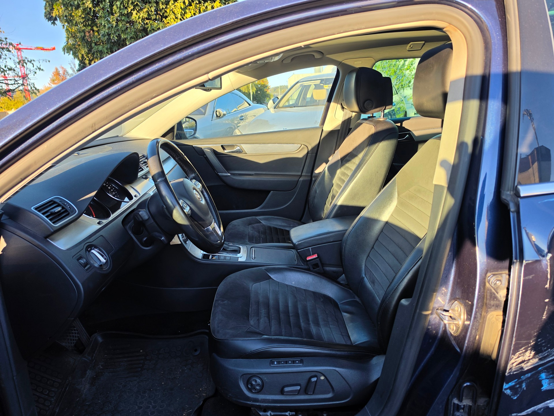 VW Passat Variant 2.0 TDI BMT Highline 4MDSG-image-9