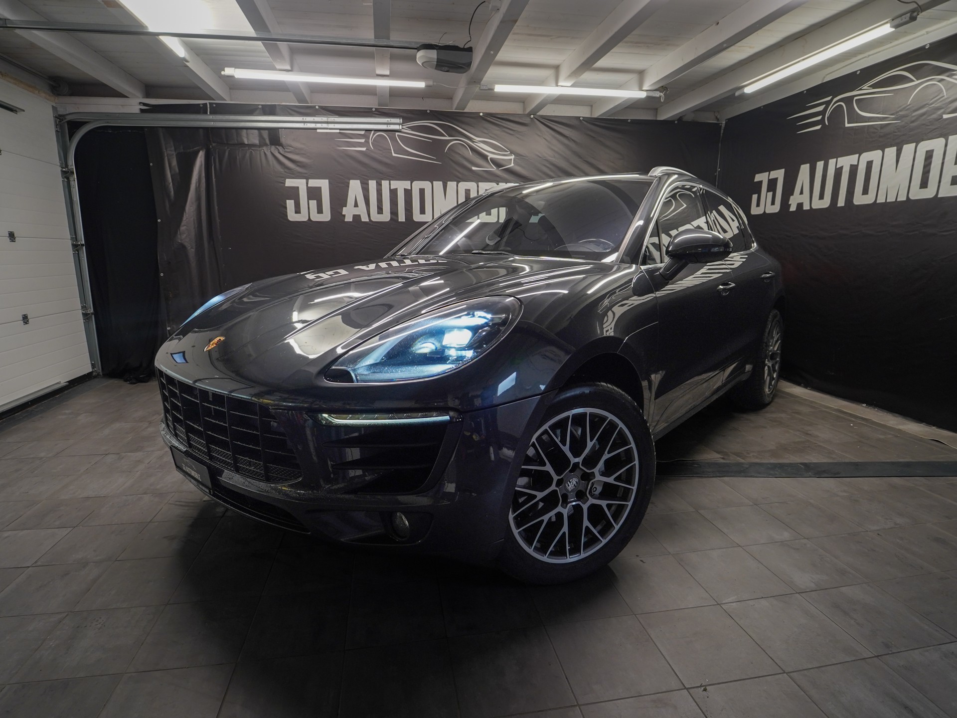 PORSCHE Macan S PDK-image-3