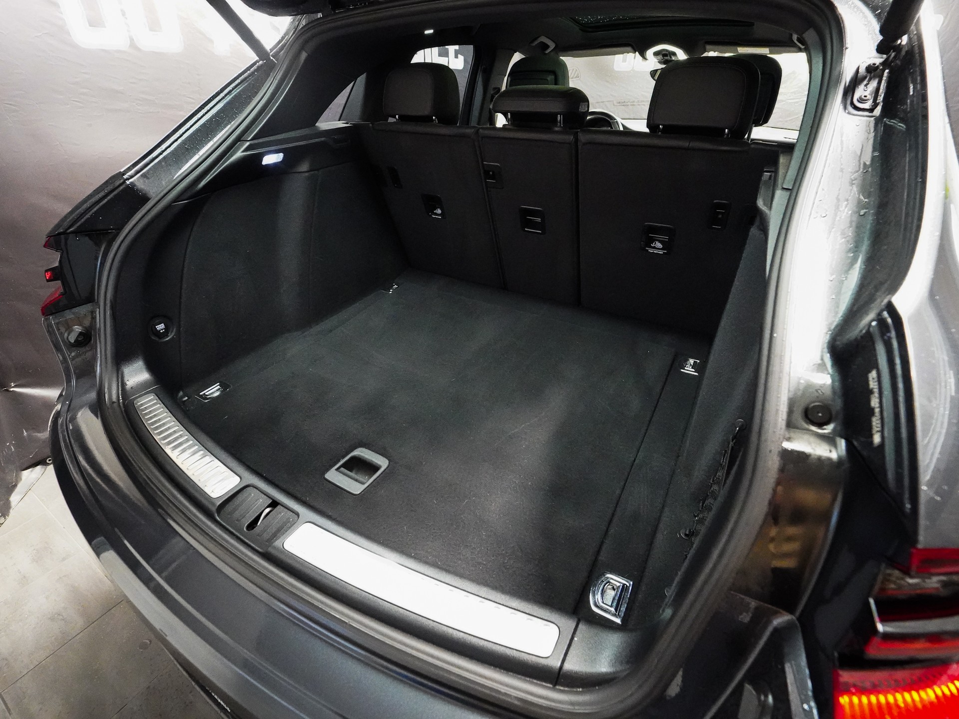 PORSCHE Macan S PDK-image-16