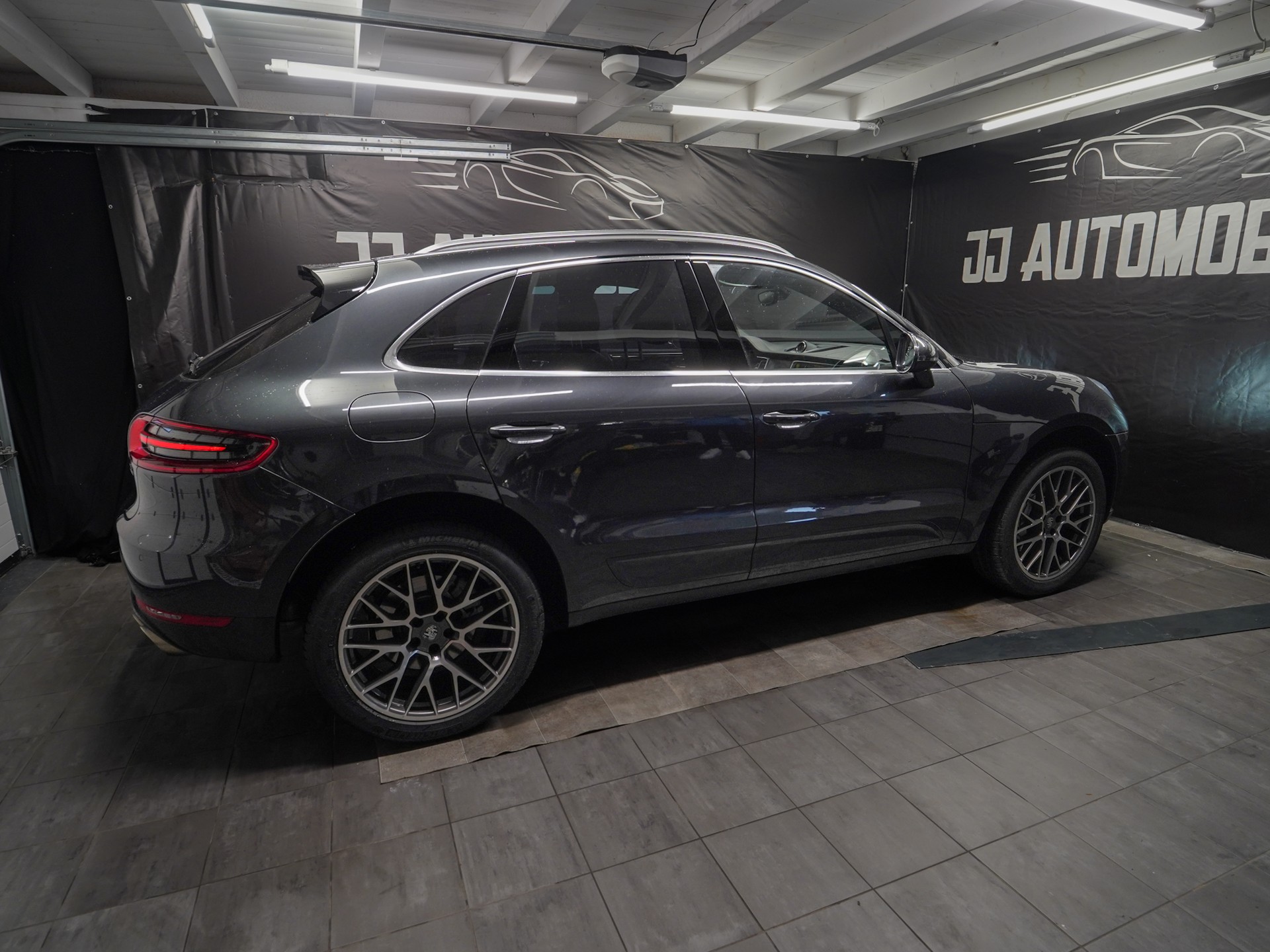 PORSCHE Macan S PDK-image-13