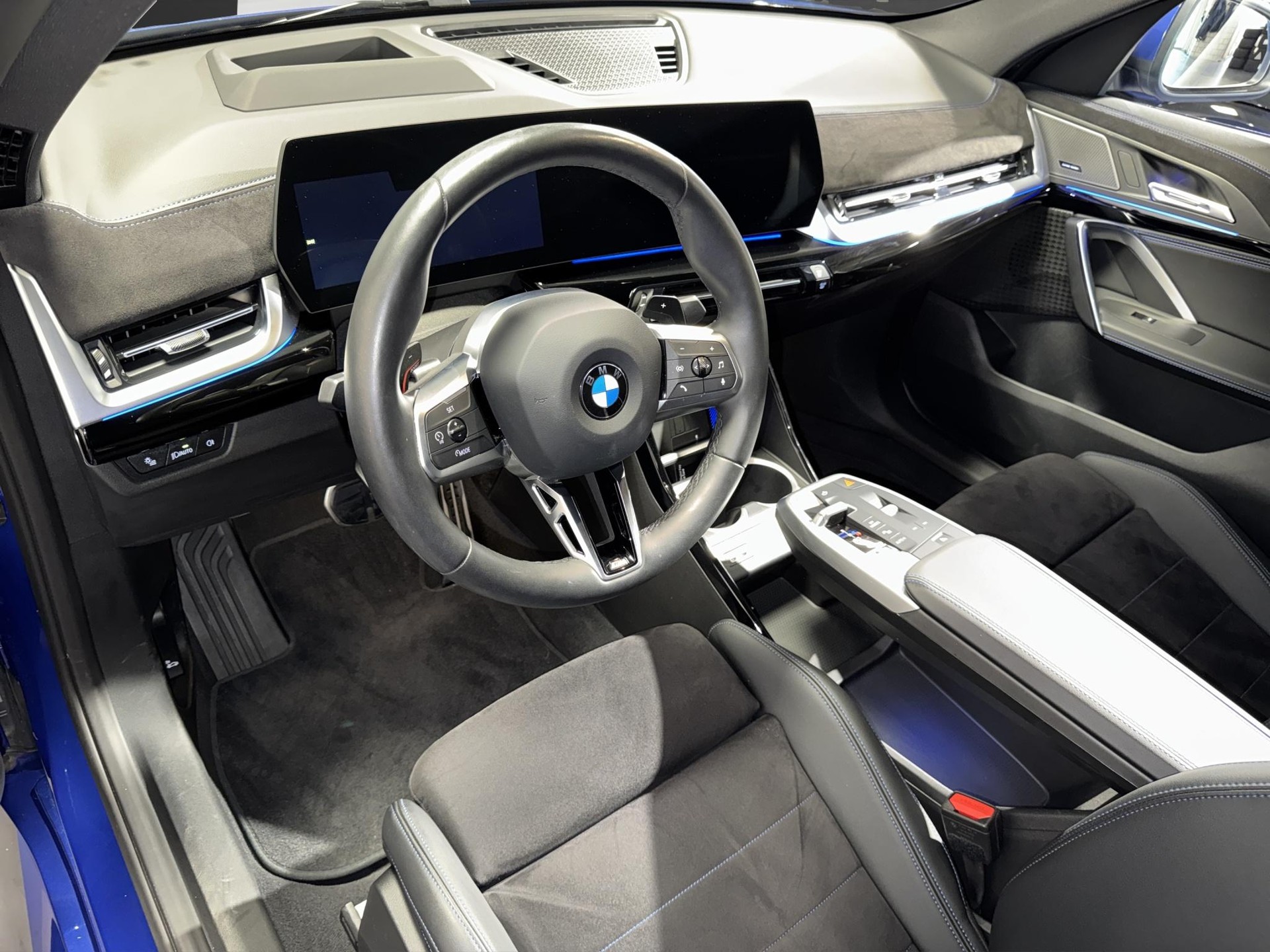 BMW X2 U10 20i sDrive paddles-image-7