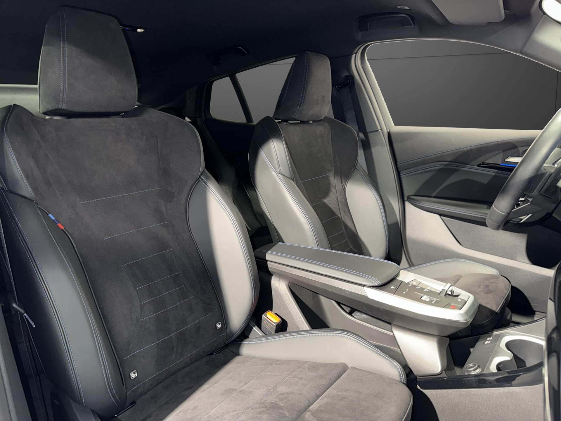 BMW X2 U10 20i sDrive paddles-image-17