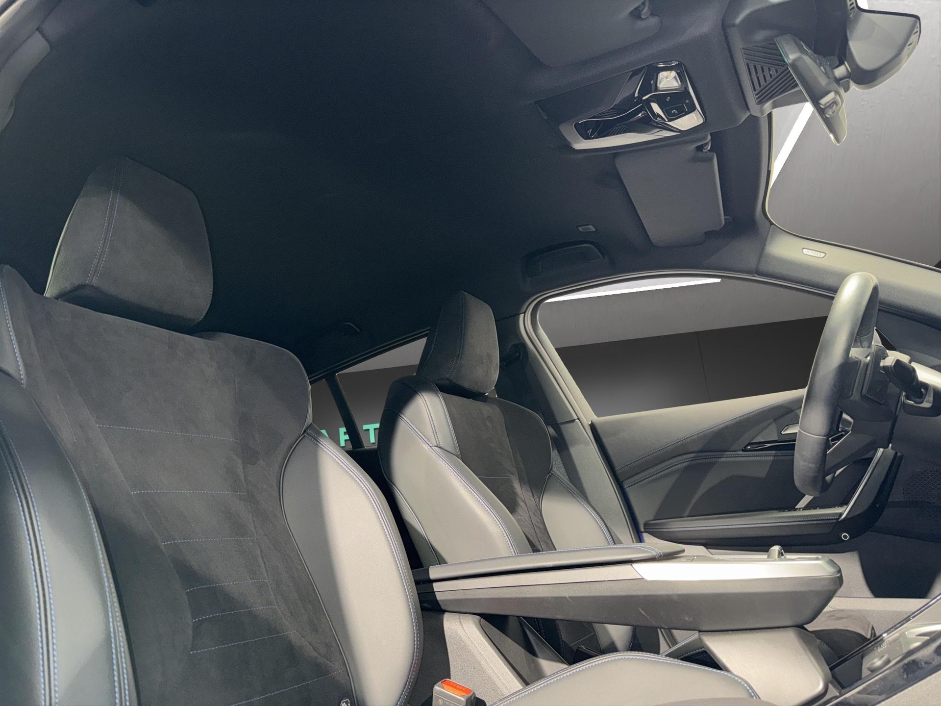 BMW X2 U10 20i sDrive paddles-image-20