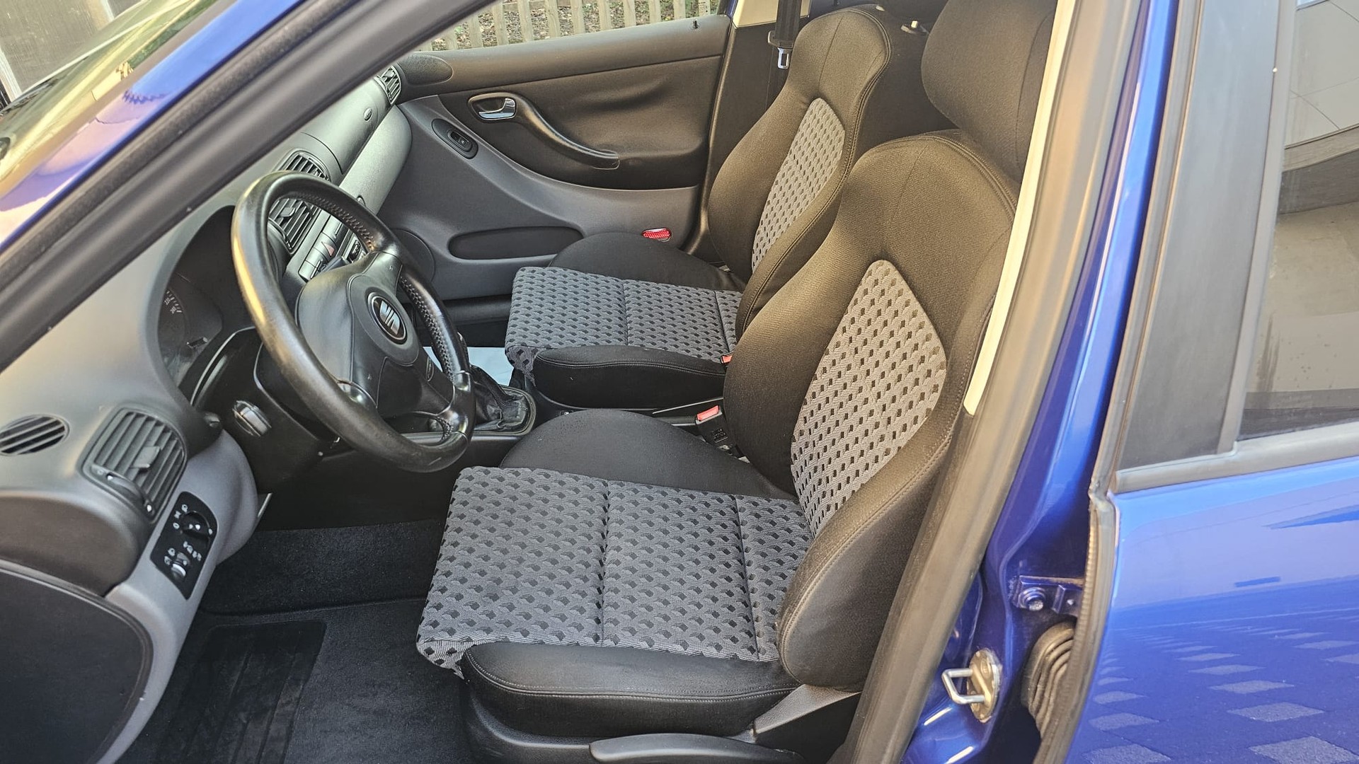 SEAT 1.8 20V Sport-image-4