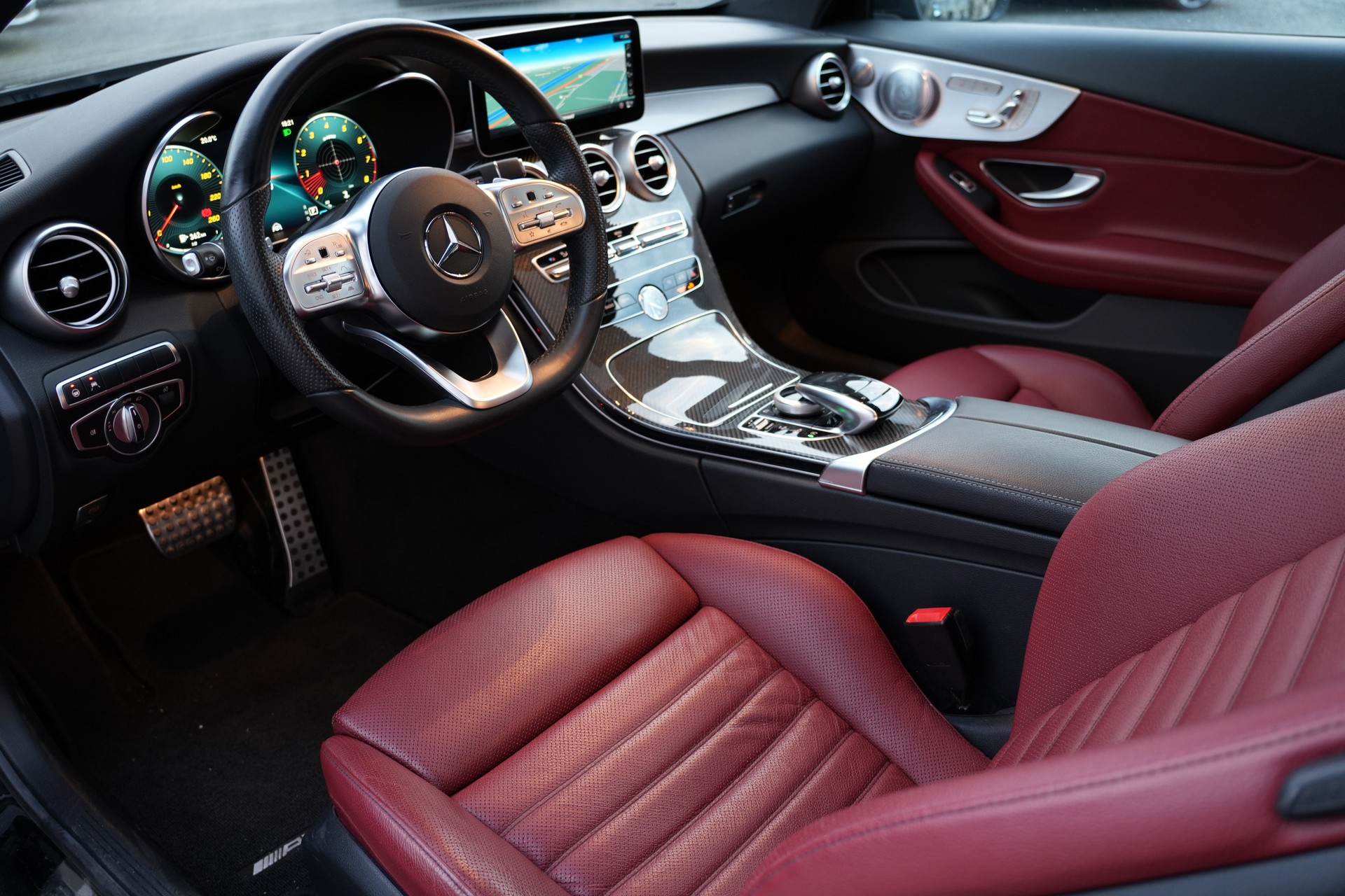 MERCEDES-BENZ C 300 Coupé AMG Line 9G-tronic (CH)-image-11