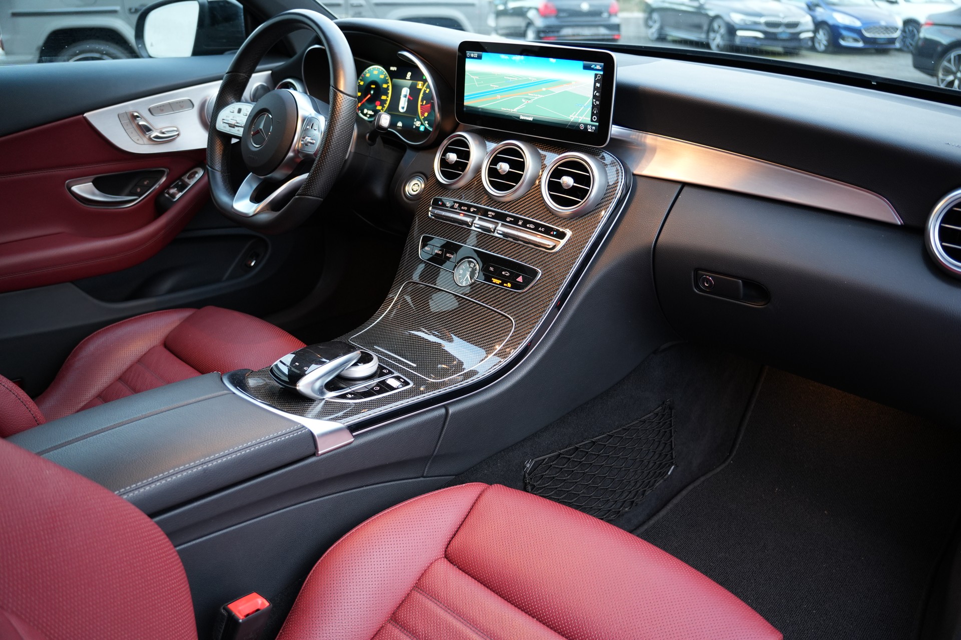 MERCEDES-BENZ C 300 Coupé AMG Line 9G-tronic (CH)-image-12