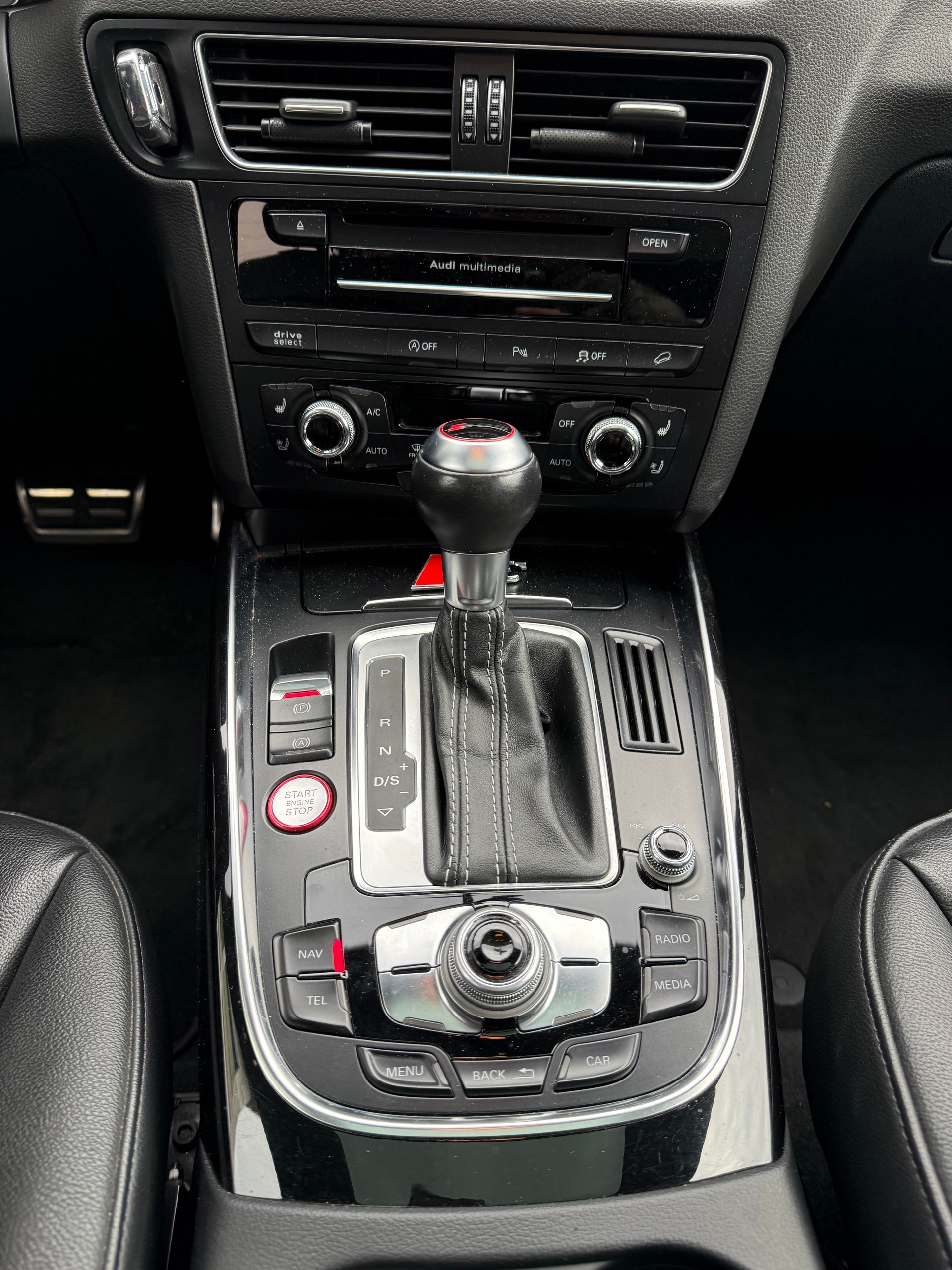 AUDI SQ5 3.0 TDI quattro tiptronic-image-12