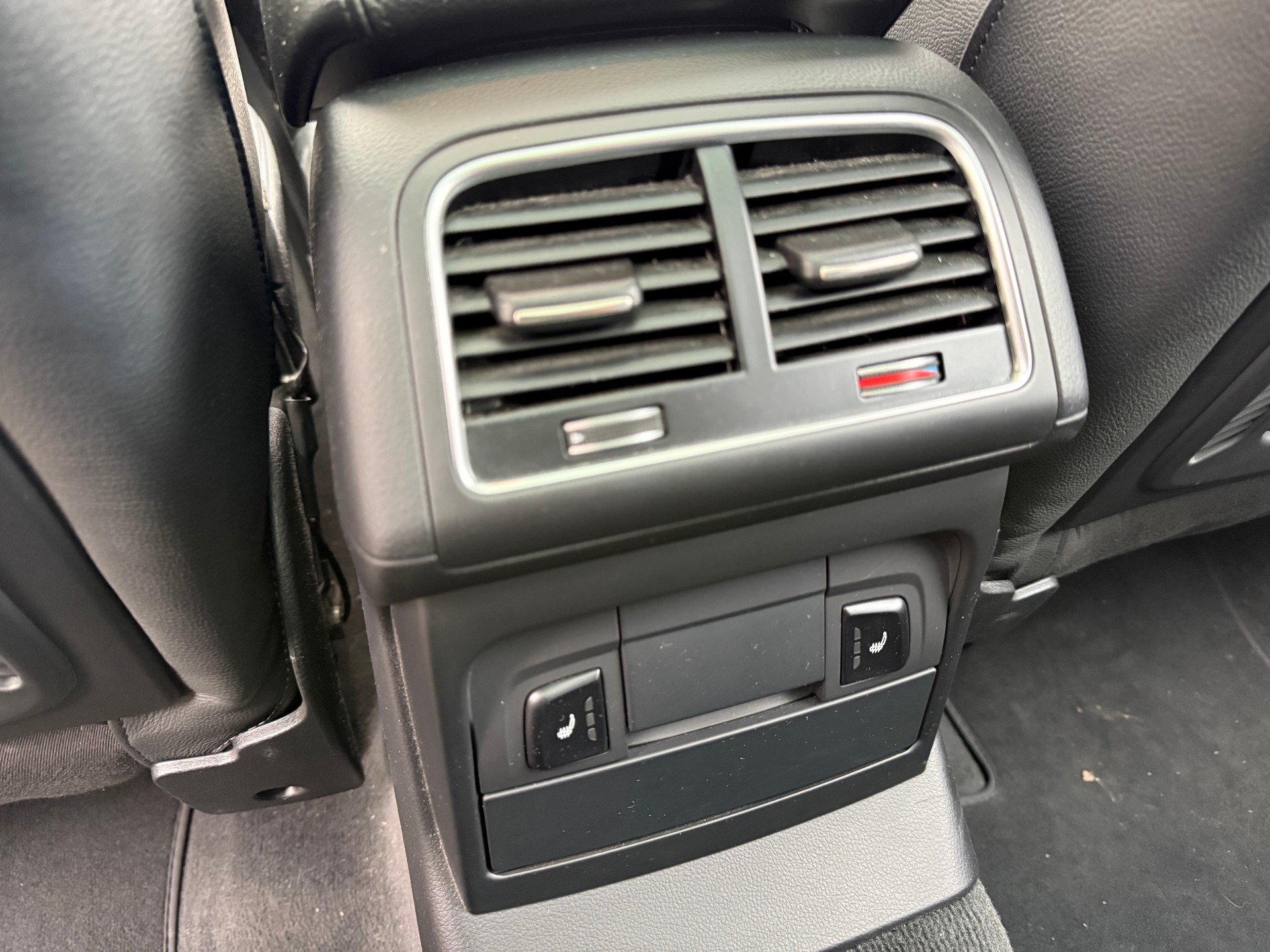 AUDI SQ5 3.0 TDI quattro tiptronic-image-9