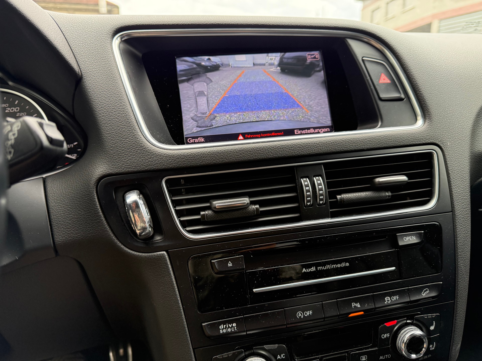 AUDI SQ5 3.0 TDI quattro tiptronic-image-20