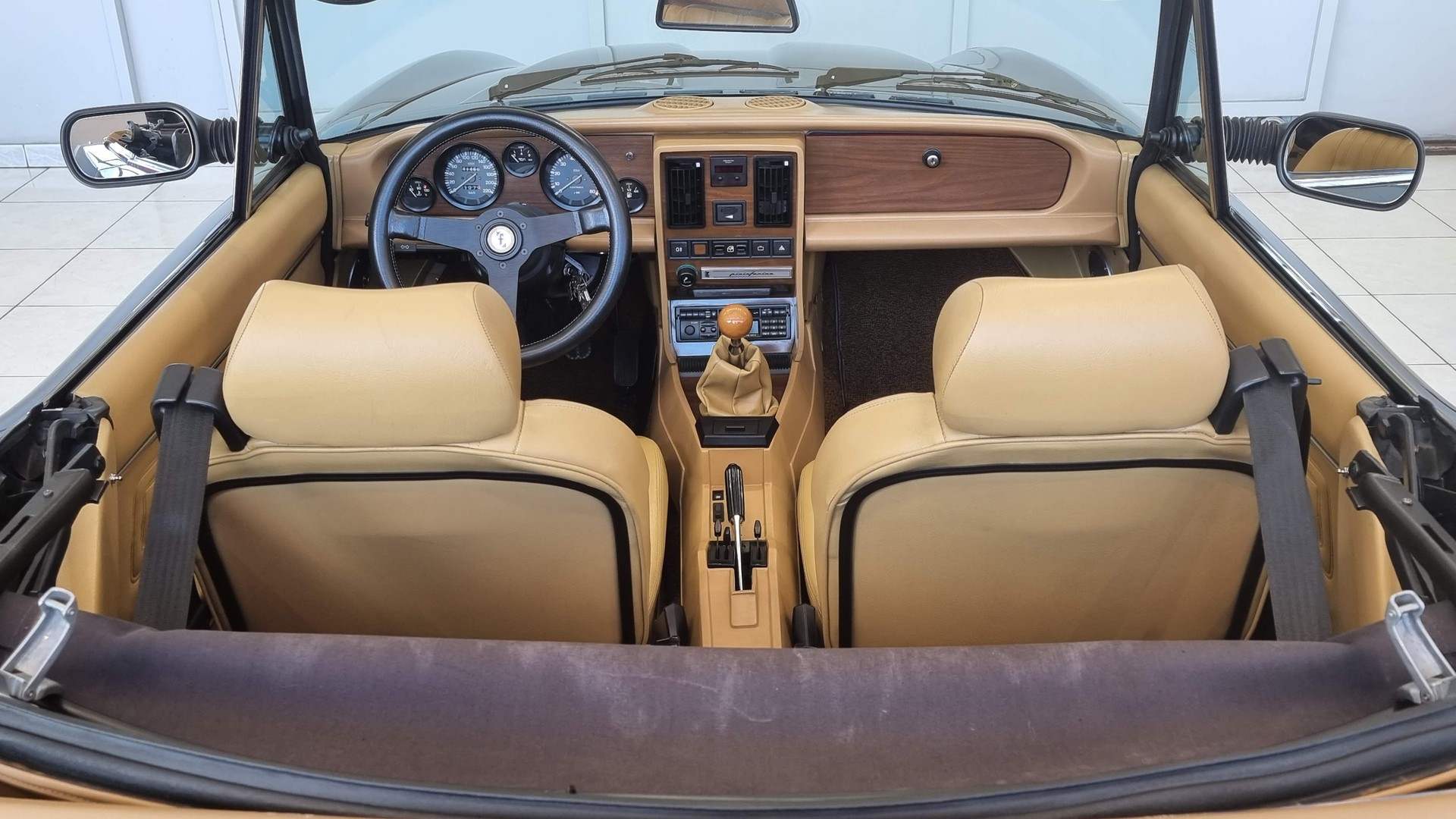 FIAT 124 Spidereuropa 2.0 i.e Azzurra-image-10