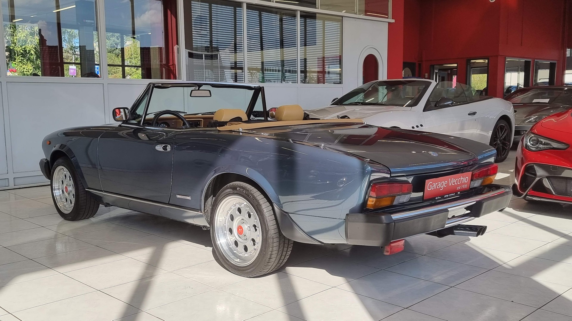 FIAT 124 Spidereuropa 2.0 i.e Azzurra-image-4