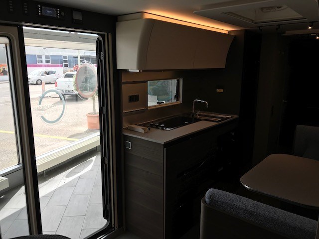 ADRIA ALPINA 663 PT (W088)-image-4