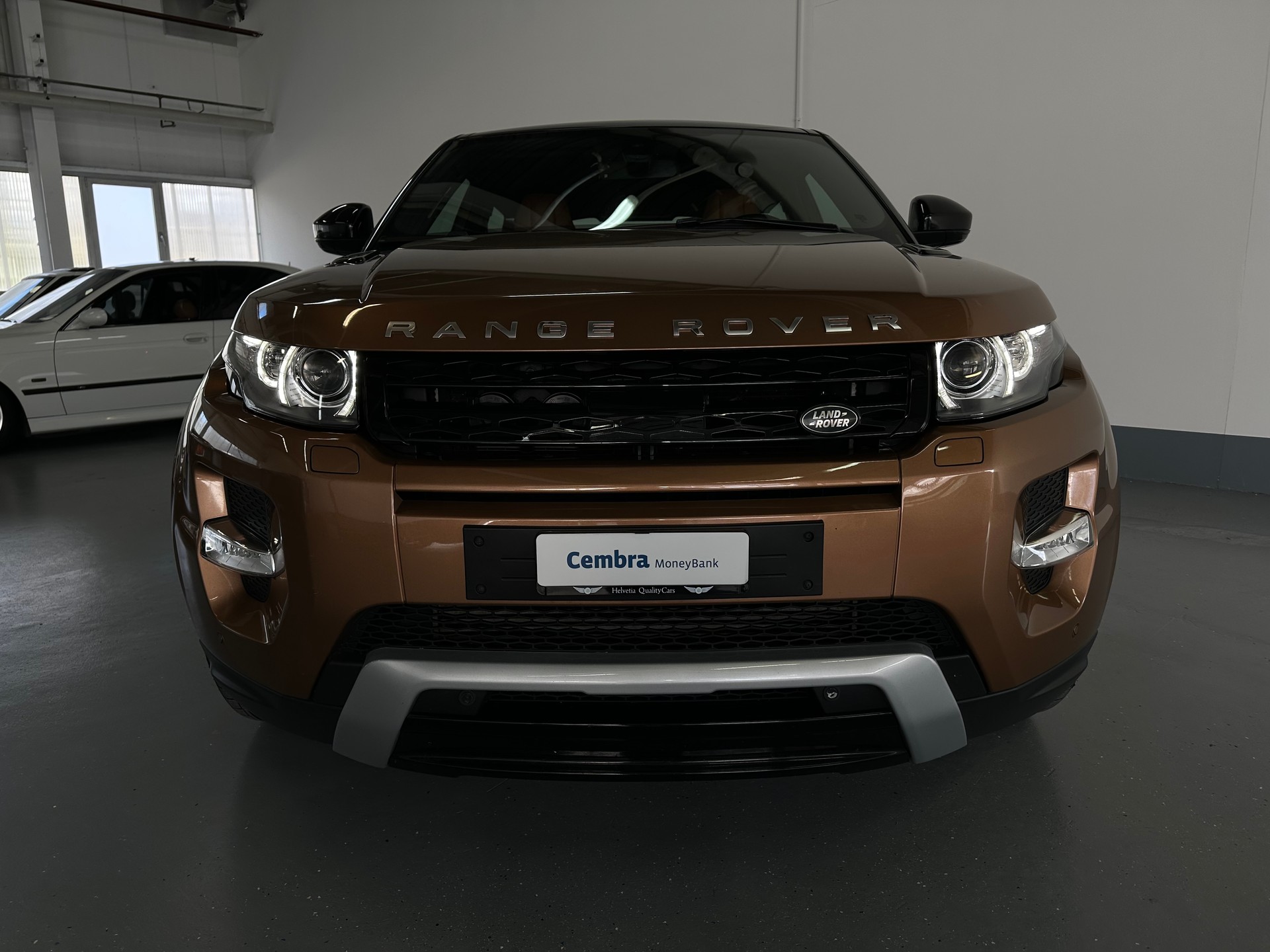 LAND ROVER Range Rover Evoque 2.2 SD4 Dynamic AT9-image-5