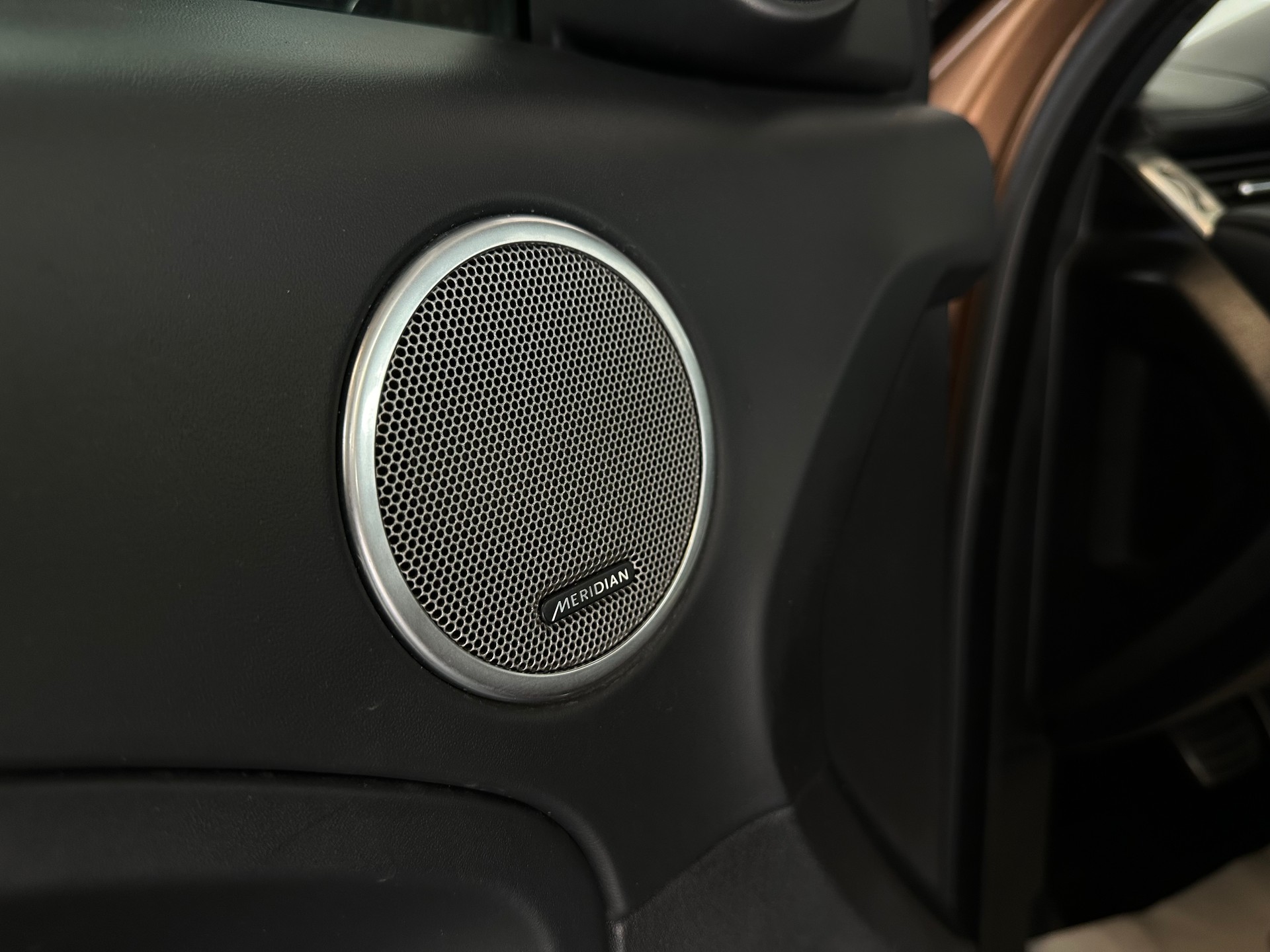 LAND ROVER Range Rover Evoque 2.2 SD4 Dynamic AT9-image-26